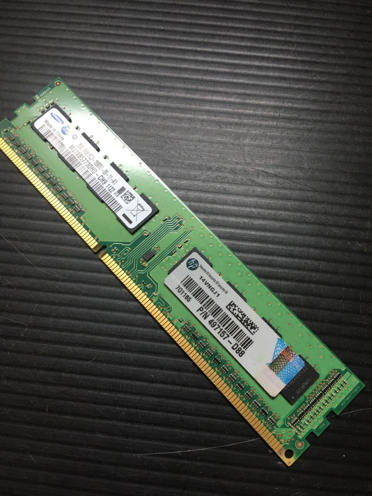 SAMSUNG 2GB 1Rx8 PC3-10600U M378B5773CH0-CH9 RAM Desktop Memory