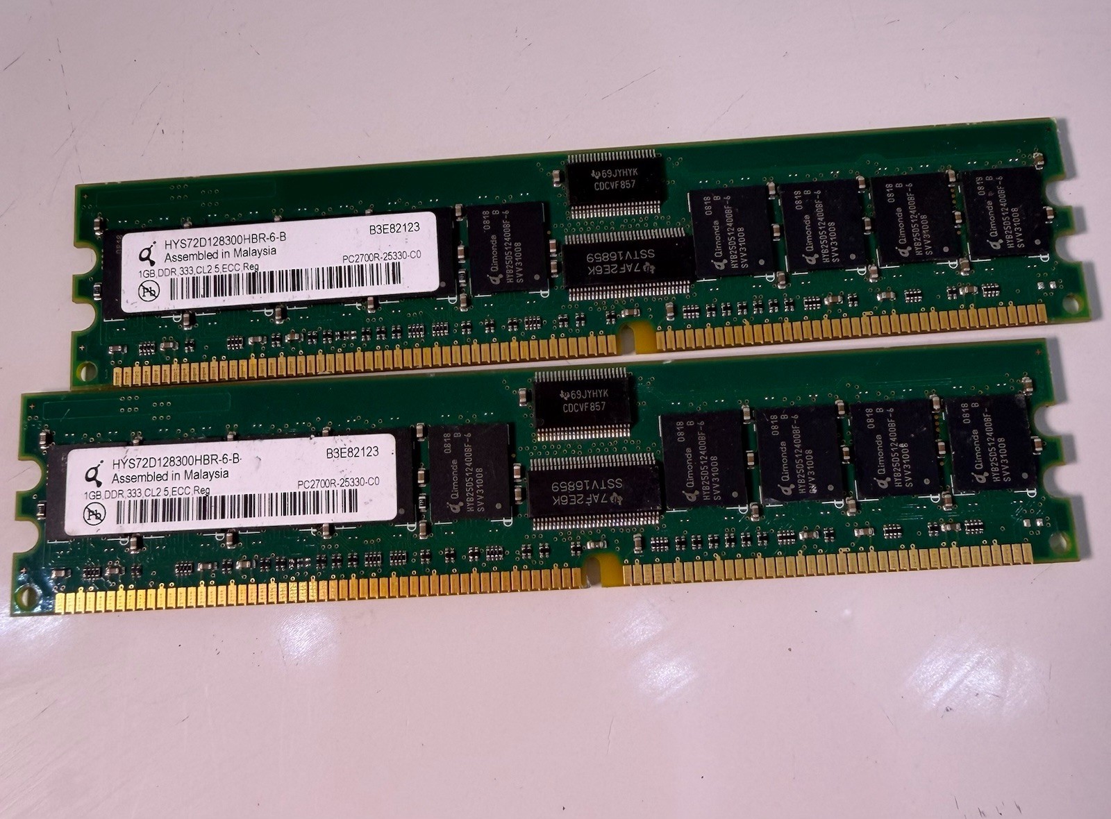 1GB HYS72D128300HBR-6-B RAM memory LOT OF 2