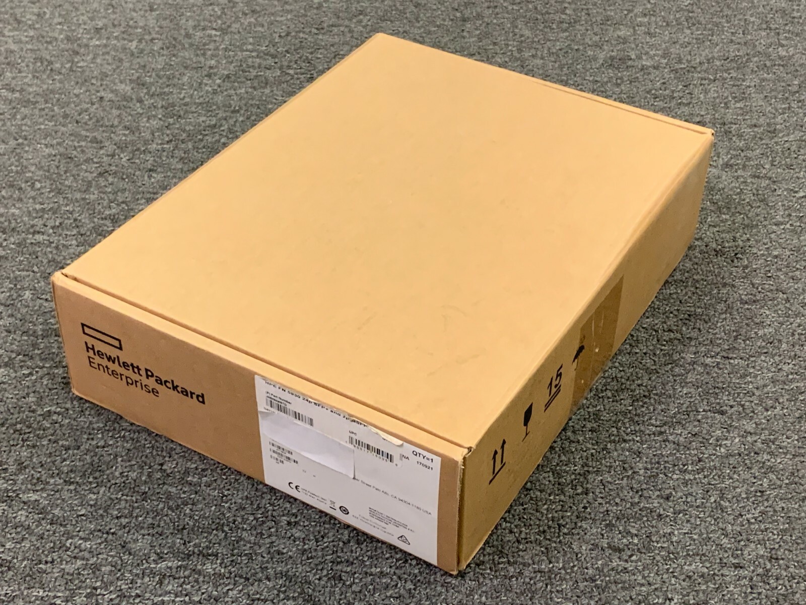 JH180A JH180-61001 HPE 5930 24 Port SFP+ & 2Prt QFSP+ Module HPE Retail NEW OPEN