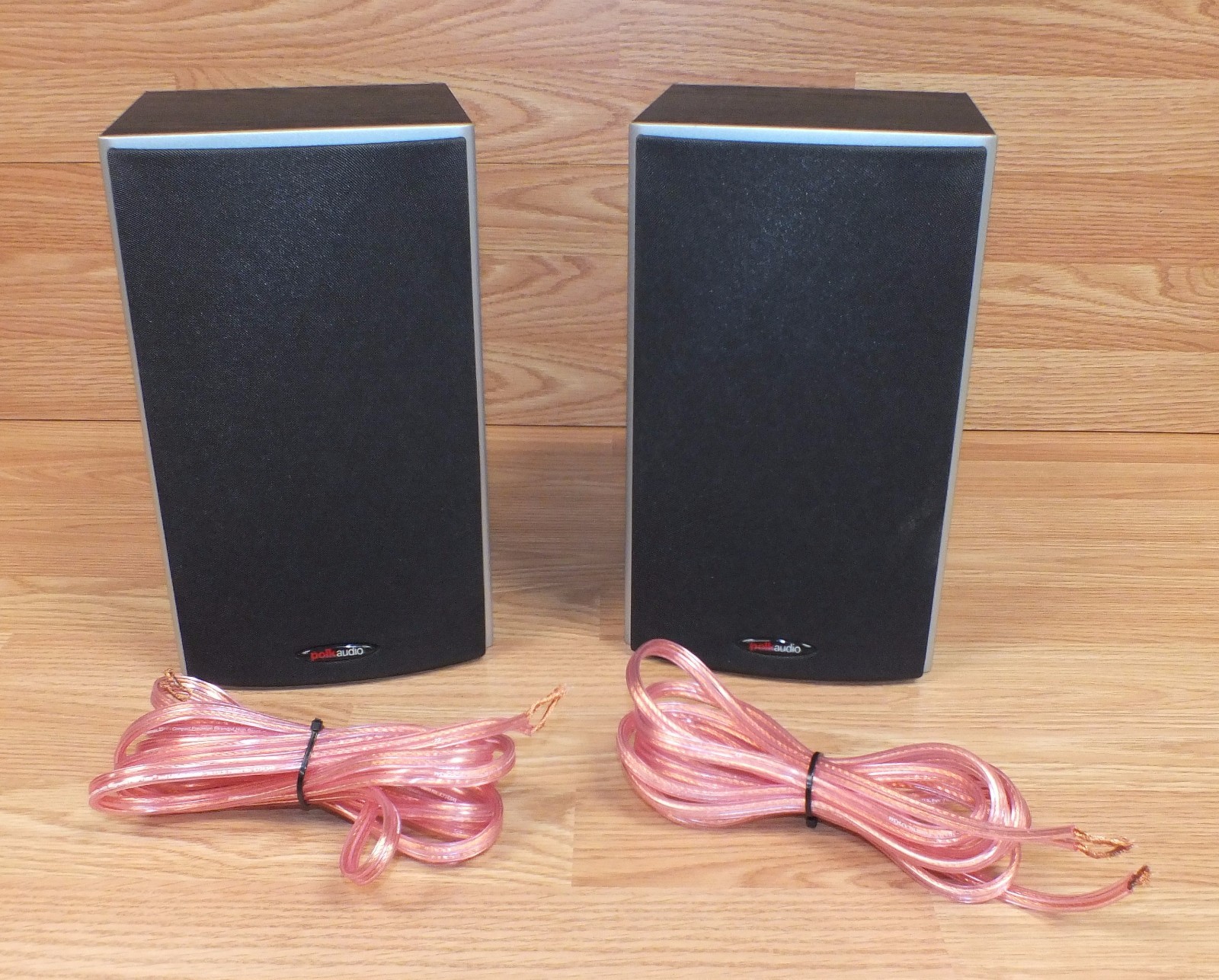 Genuine Polkaudio (M10) Pair of Black Bookshelf Speakers With Wires **READ** 