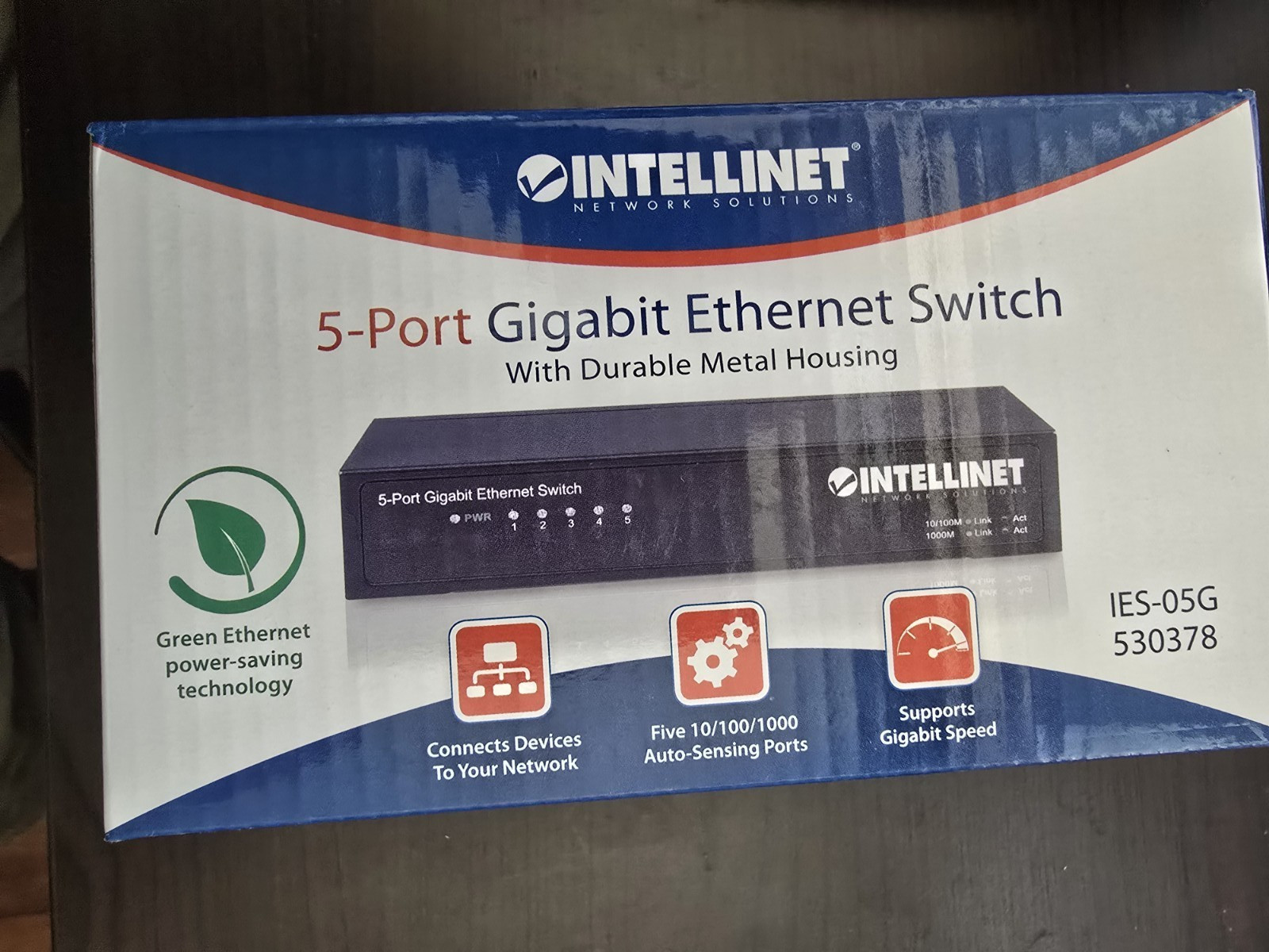 Intellinet 530378 5-Port Gigabit Ethernet Switch With    ( )