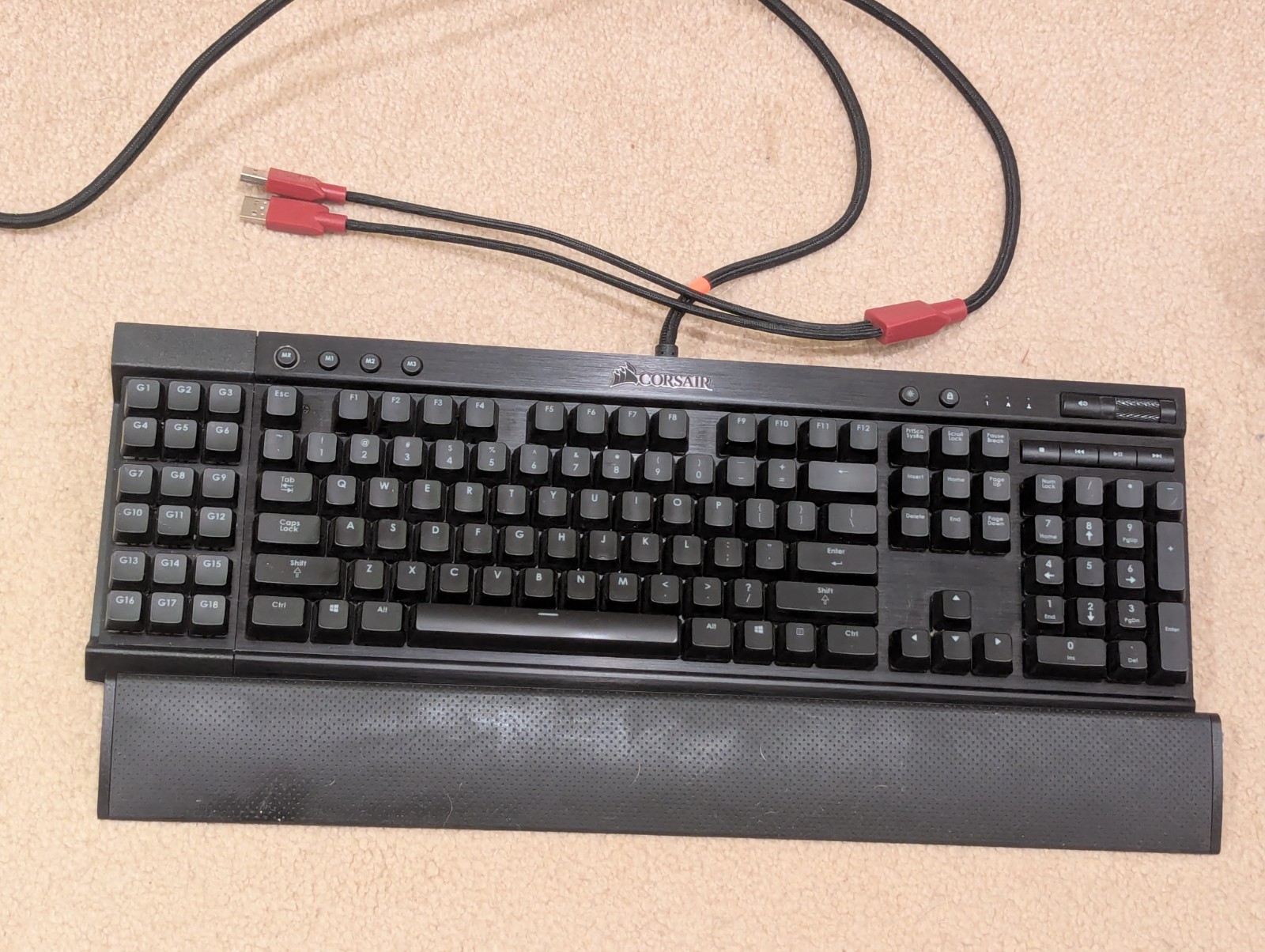 Corsair K95 RGB Cherry MX Red Mechanical Gaming MMO FPS Keyboard 18 Macro G-Key