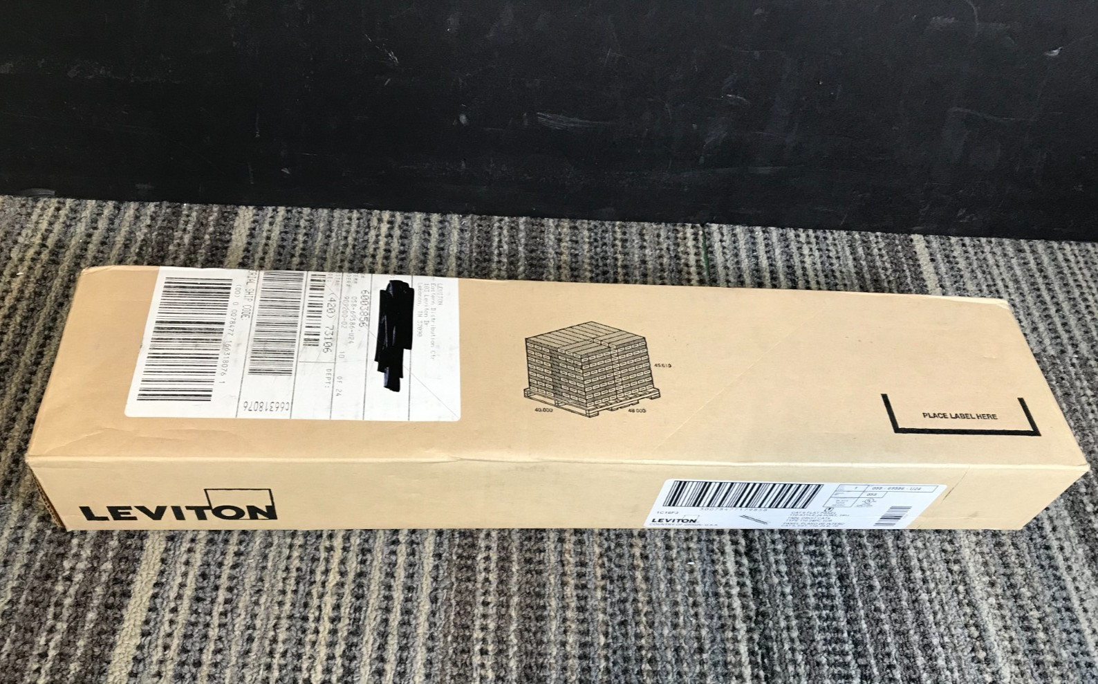 Leviton Universal Patch Panel (69586-U24) Cat 6 110 style, 24 port *