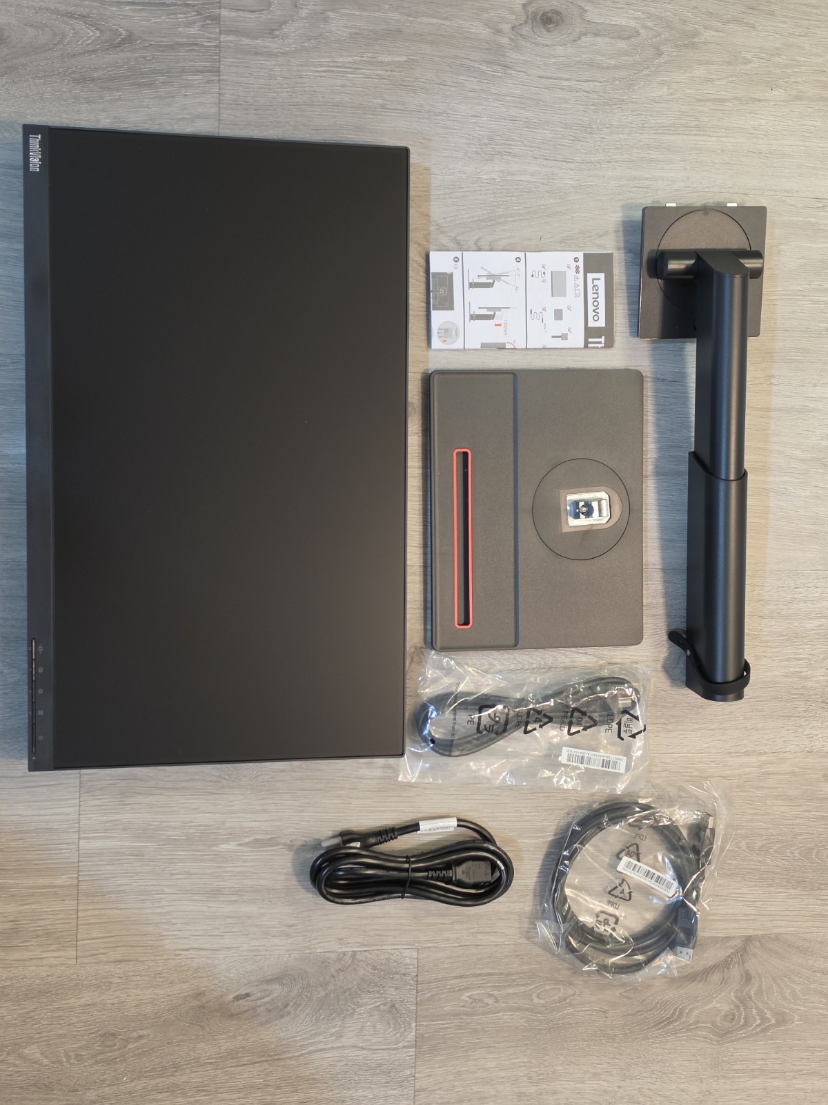 Lenovo ThinkVision T24i-20 24-inch FHD IPS LED Monitor 1920x1080HDMI DP VGA USB
