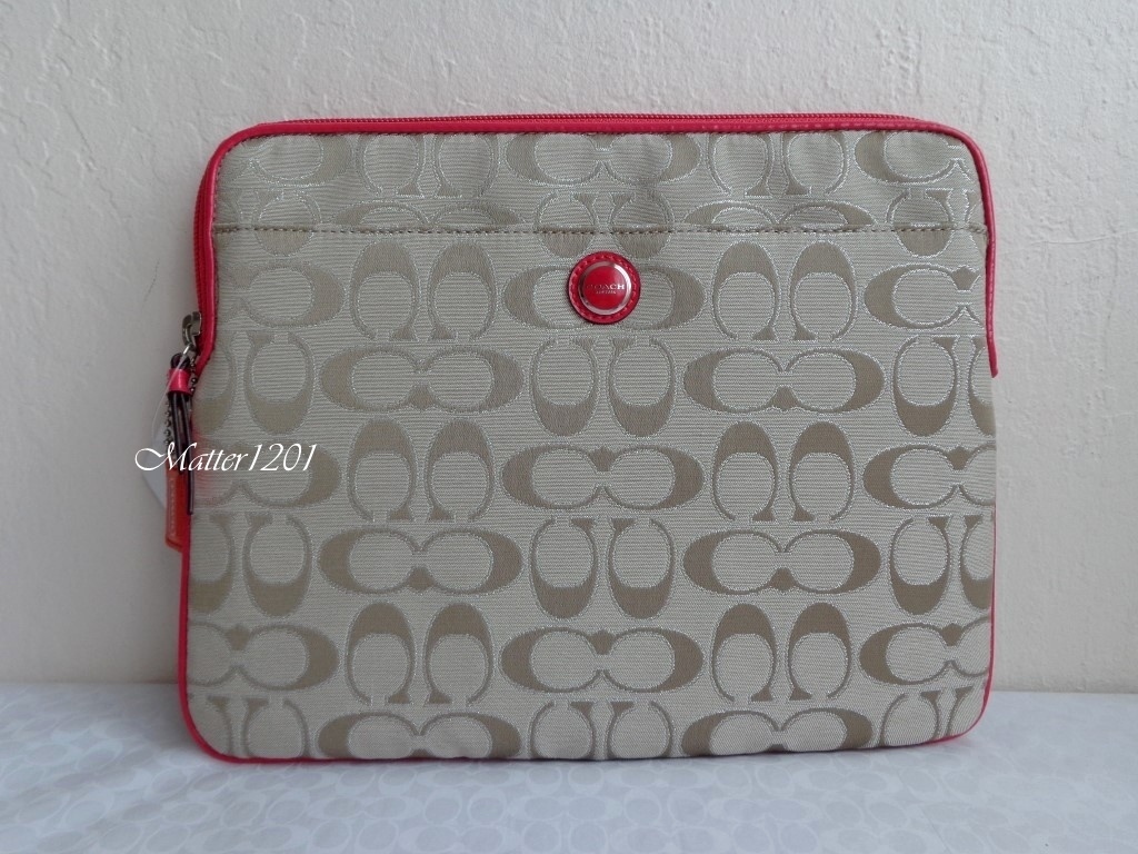 Coach NWT 62517 Poppy Signature Metallic Universal Sleeve Cream Lt Khaki/Pink 