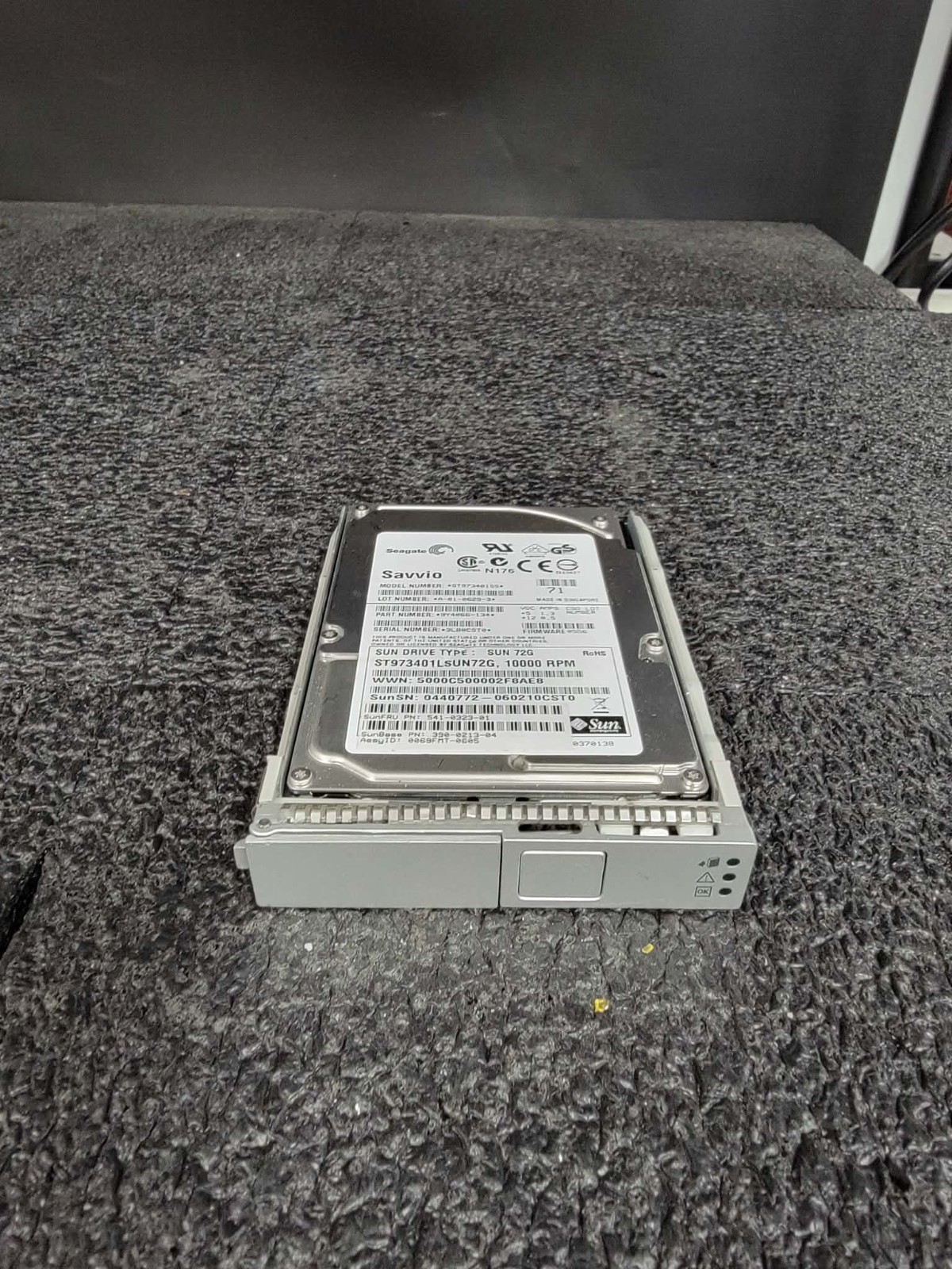 SUN 541-0323-01 390-0213-04 ST973401LSUN72G 72GB 10K RPM 8MB 3 Gb/s SAS 2.5" HDD