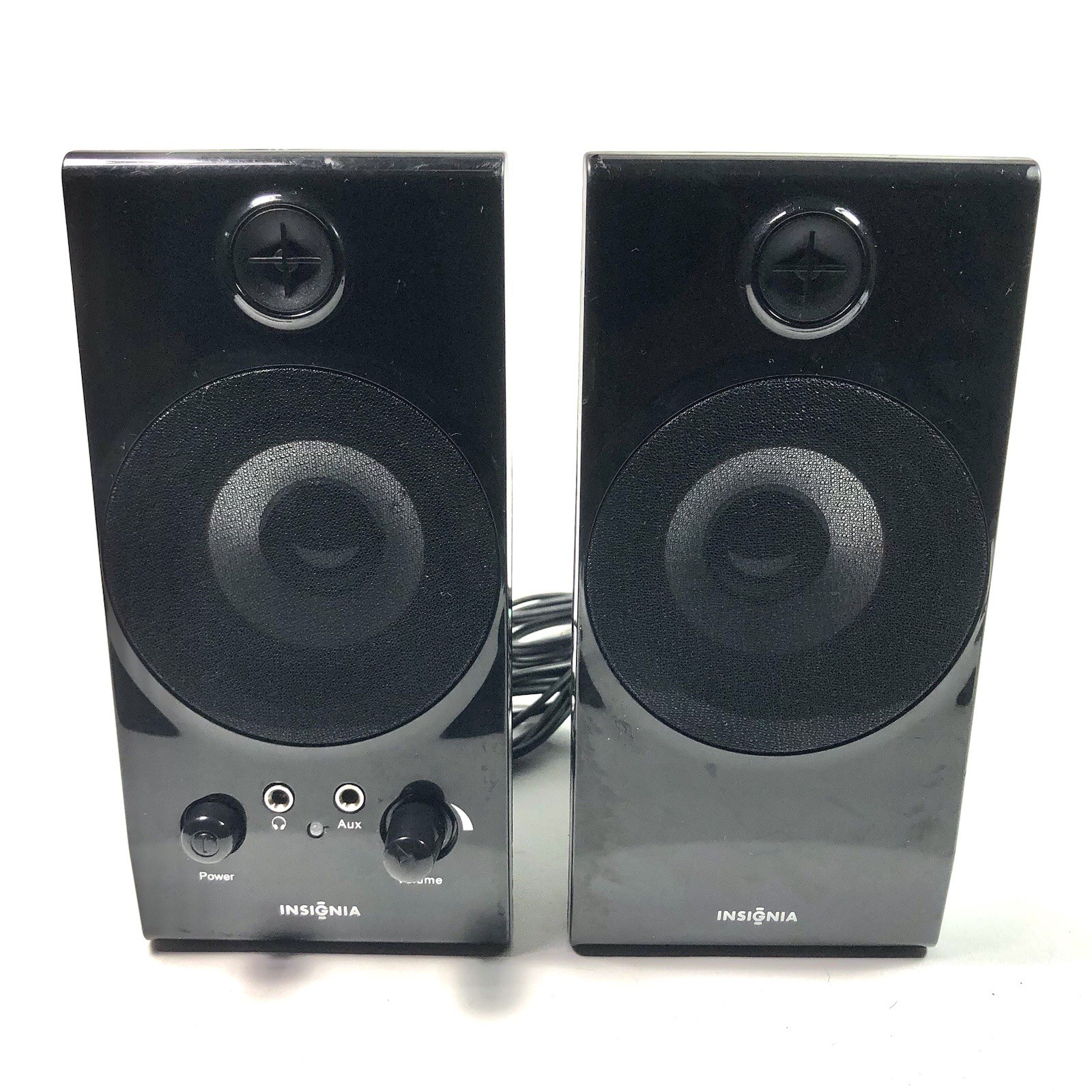 Insignia Desktop Computer Wired  Speakers Set & Power Cord 6-1/2” Tall Black
