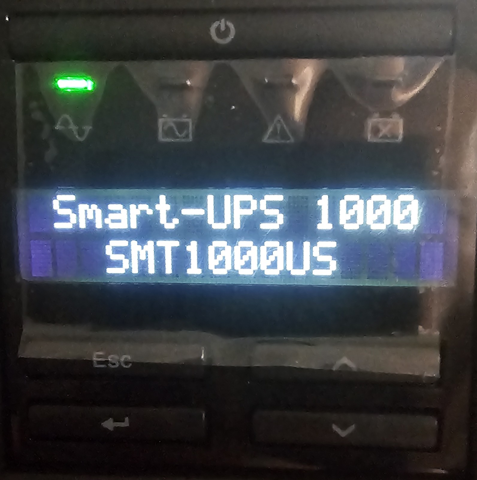 APC SMT1000 Smart-UPS 120 VAC 1000/1500va NEW OPEN BOX, NEW BATTERIES, TESTED.