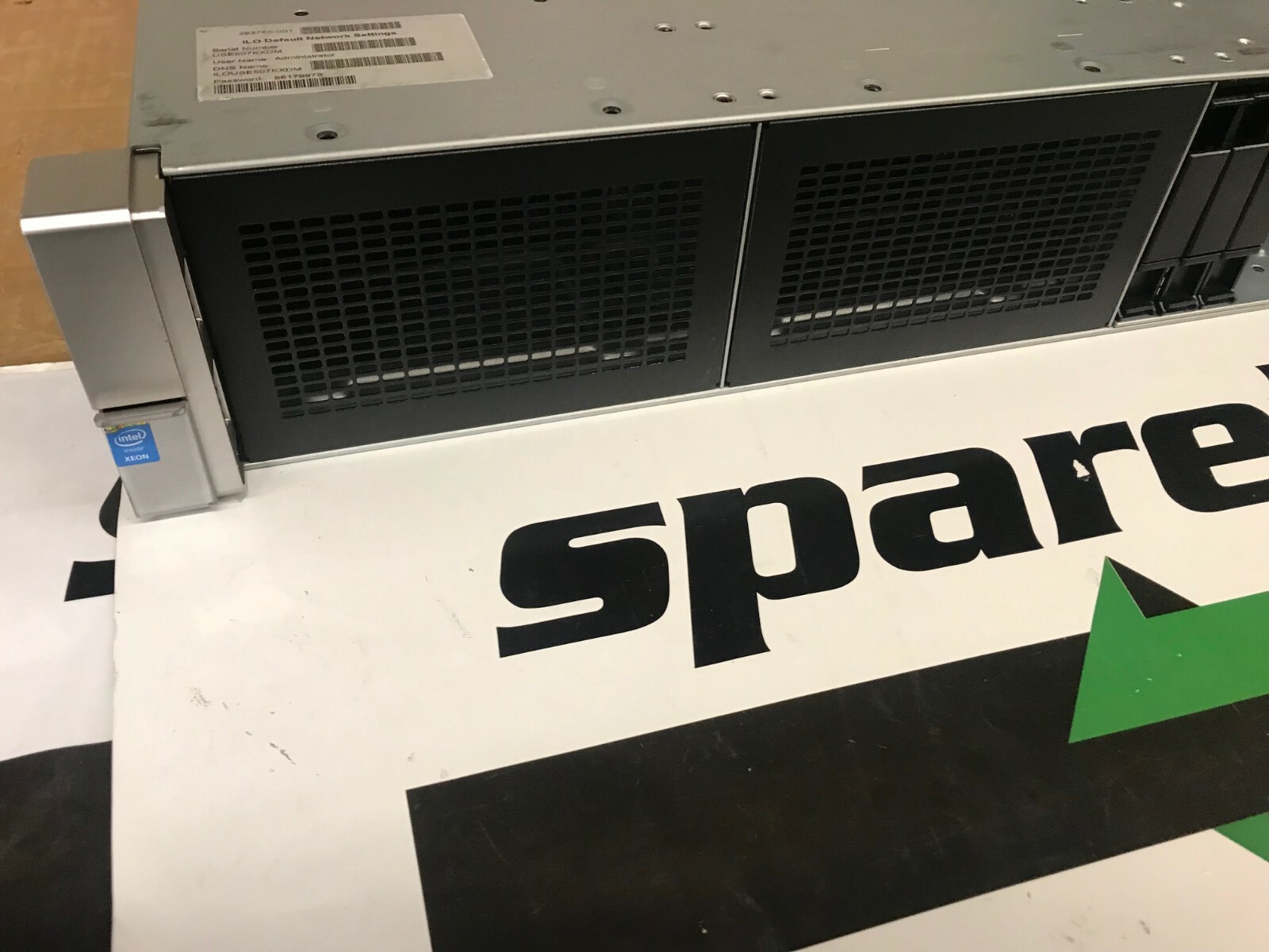 HP 767032-B21 DL380 Gen9 G9 1x E5-2680v3 8FF, 2x 500W AC PS, NO MEM