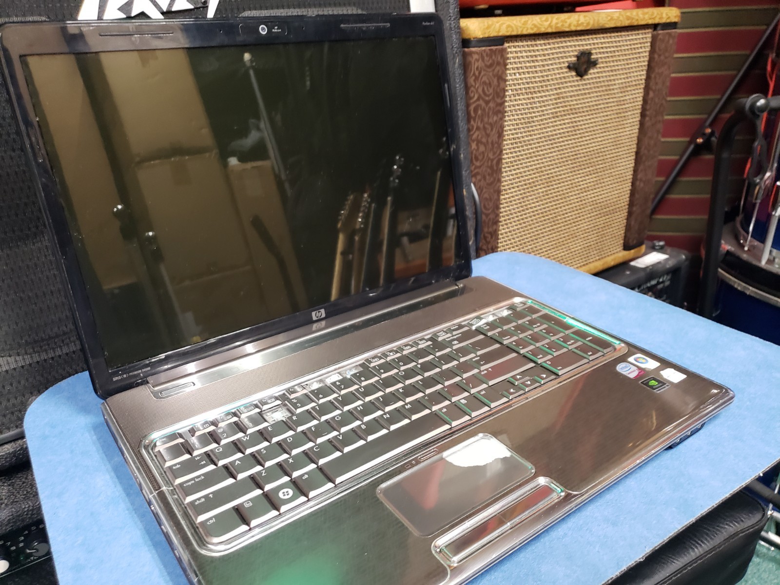 HP hstnn-c50c laptop for parts only damaged specs unknown