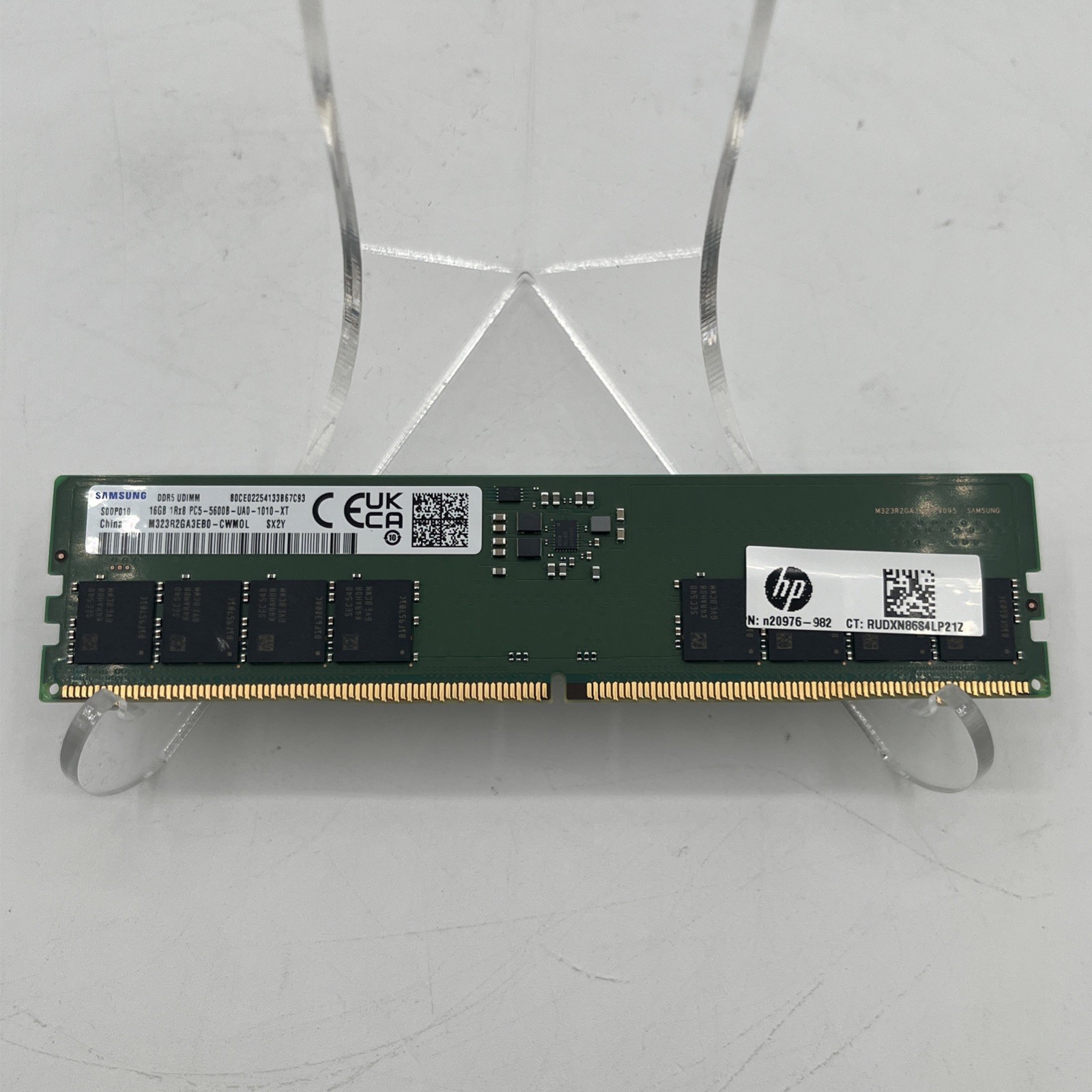 Samsung 16GB (1x16GB) DDR5 UDIMM 5600MHz 1Rx8 M323R2GA3EB0-CWMOL