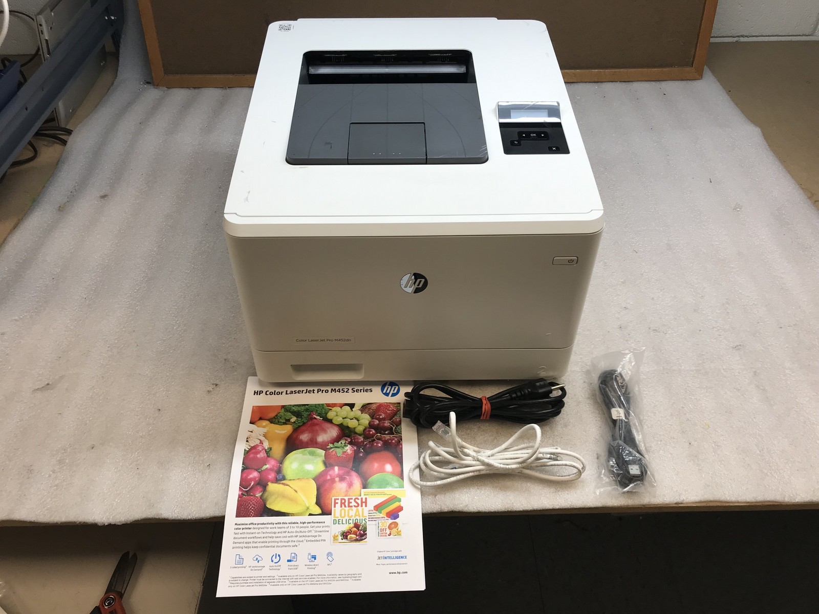 HP Color LaserJet Pro M452dn CF389A Laser Printer 700 Pg Ct w/ Toner & Cables