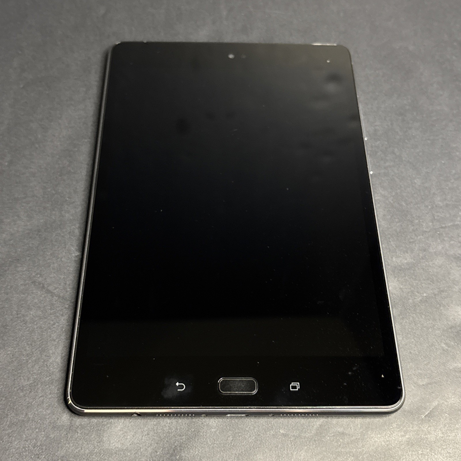 ASUS ZenPad Z8s Cellular/WiFi Verizon With Case Bundle