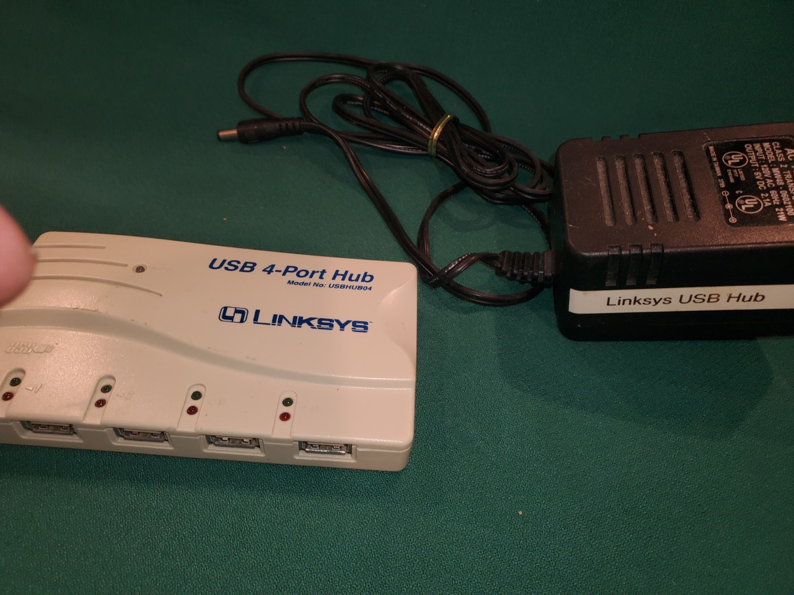 Linksys USBHUB04 4 Port USB Hub