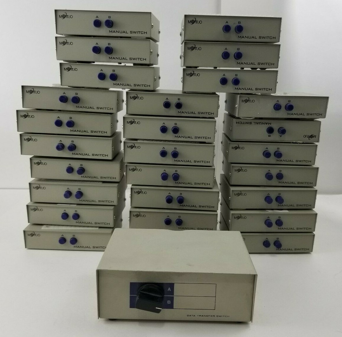 Lot of 27 2 port manual share switch, Used, fast shipping