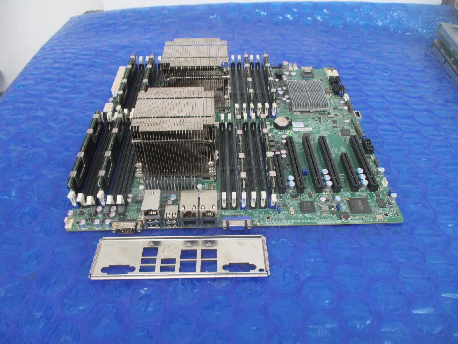 Supermicro X9DRi-LN4F+ Rev:1.20A Motherboard LGA 2011 w/ E5-2650V2 & Memory-64GB