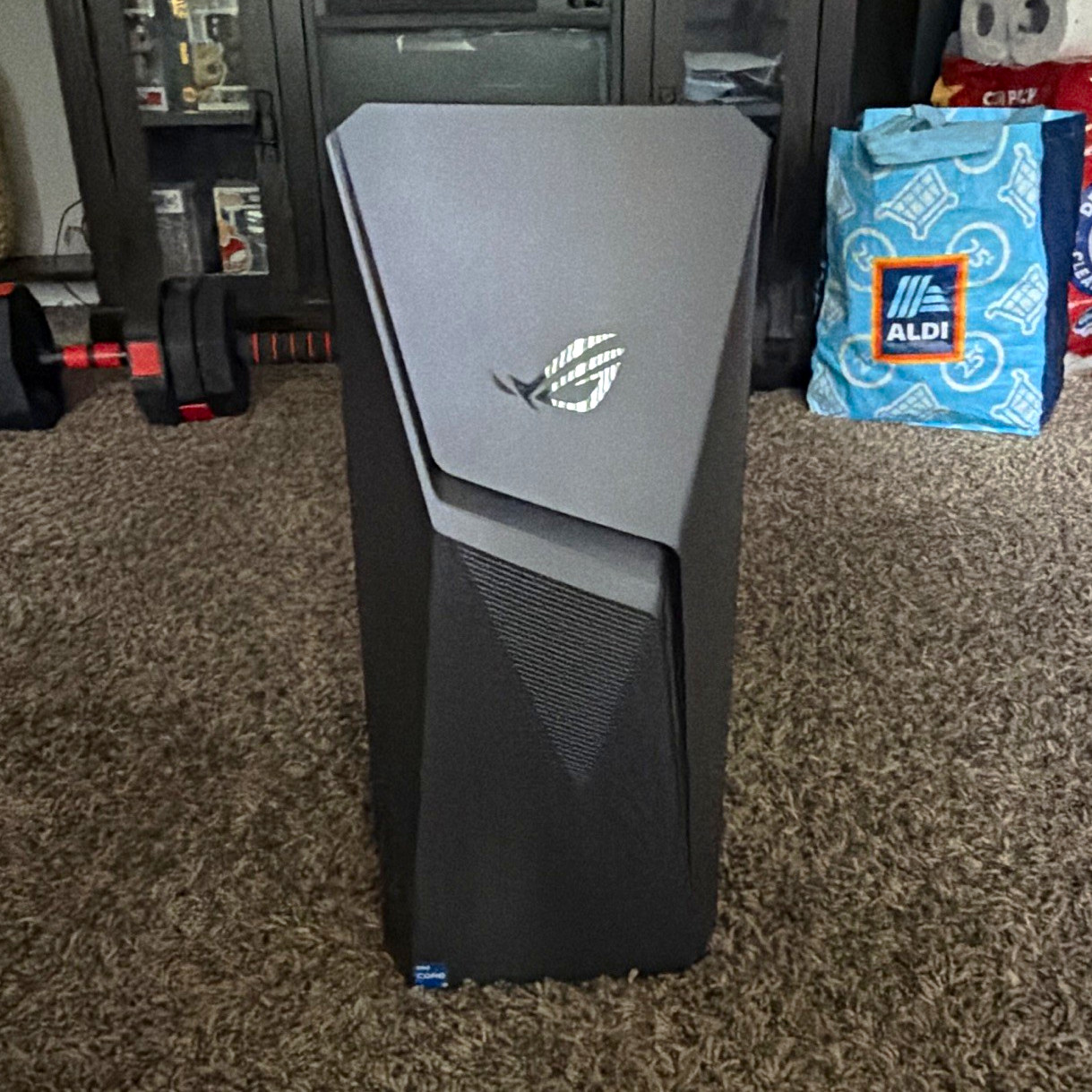 ASUS ROG Strix G10ce 1660 ti (dm for specs and game tests)