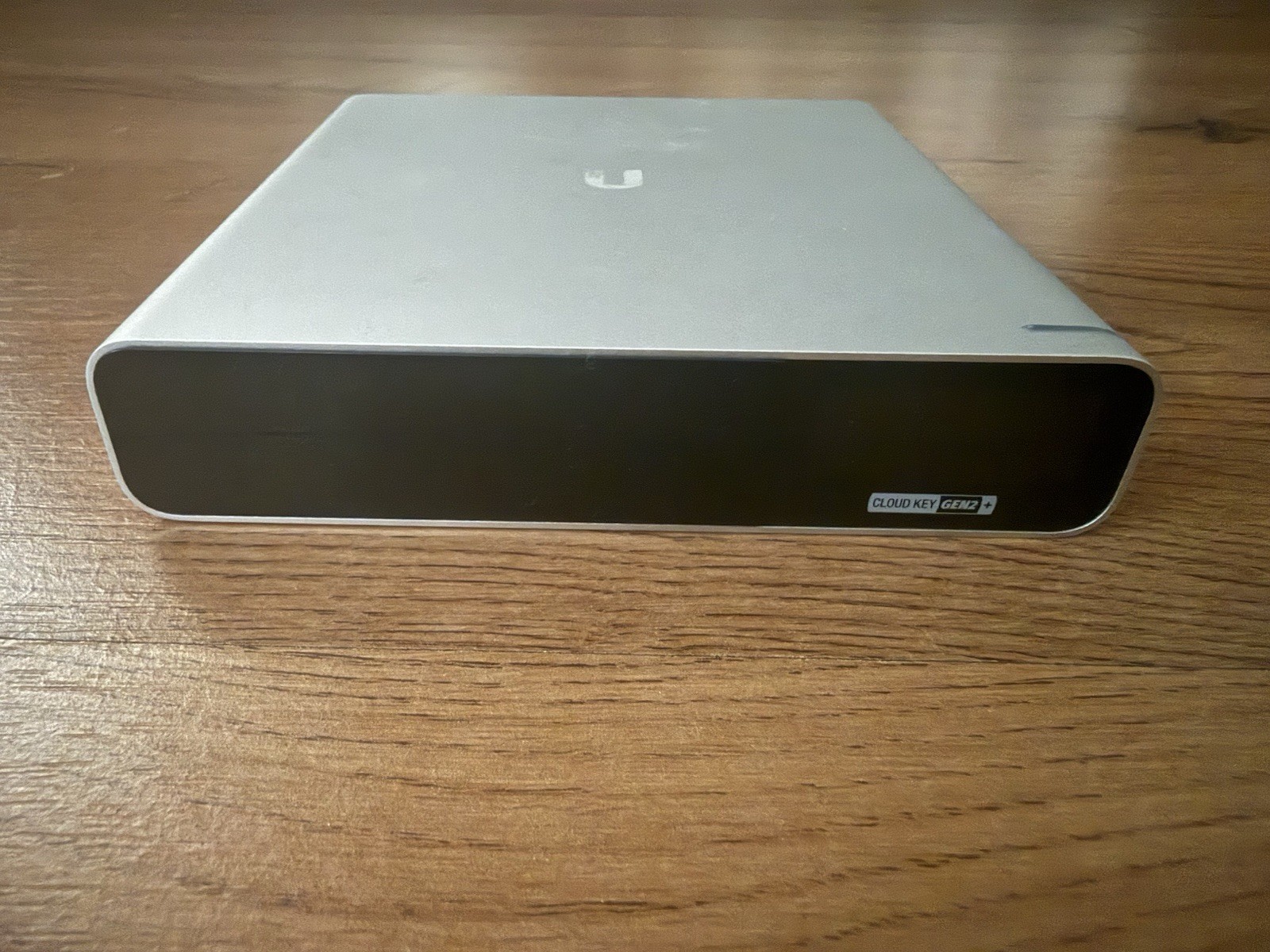 Ubiquiti UniFi Cloud Key Gen2 Plus Packet Networking Device- UCK-G2-PLUS 1TB HDD