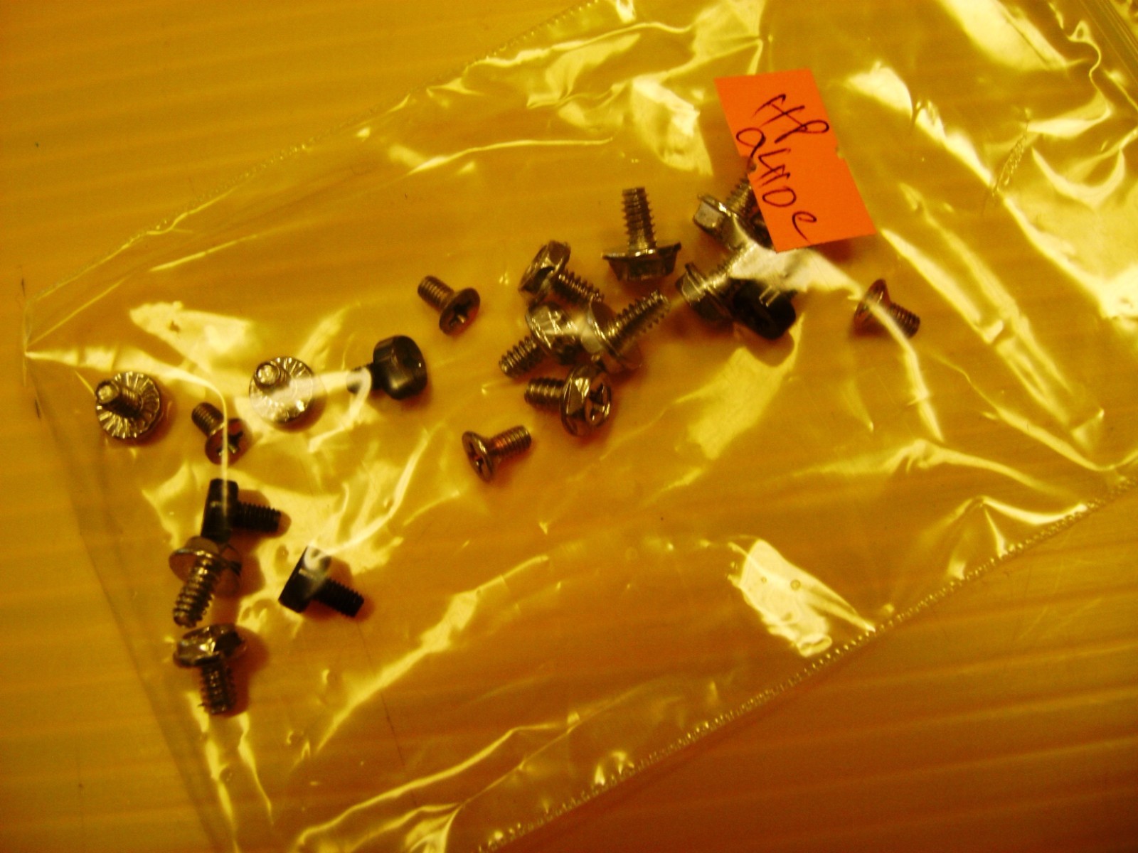 HP Pavilion a410e  Desktop Screws Screw Set