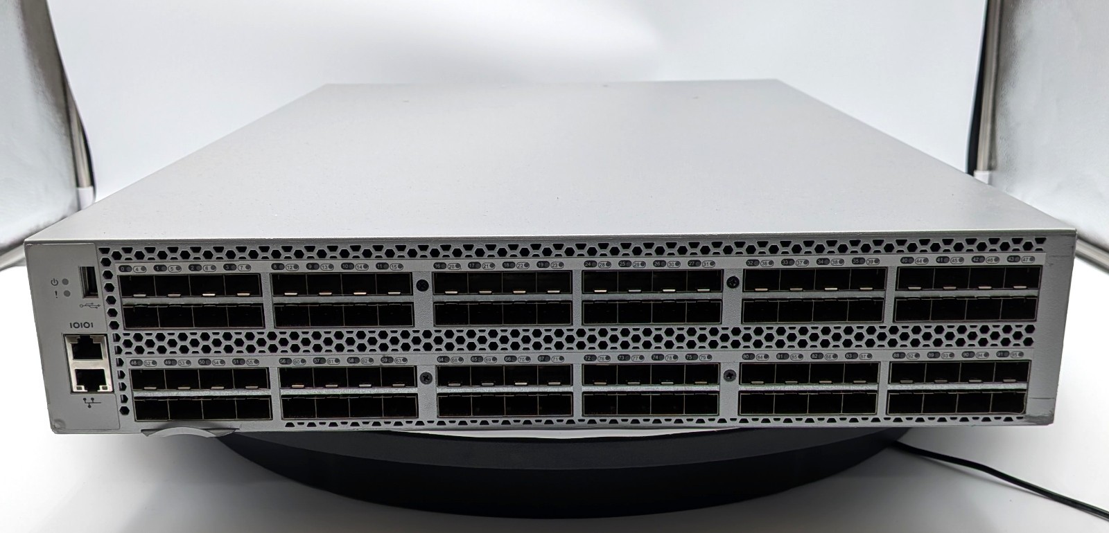 HPE Brocade C8R42A SN6500B StoreFabric 16G 96-Port Fibre Channel Switch