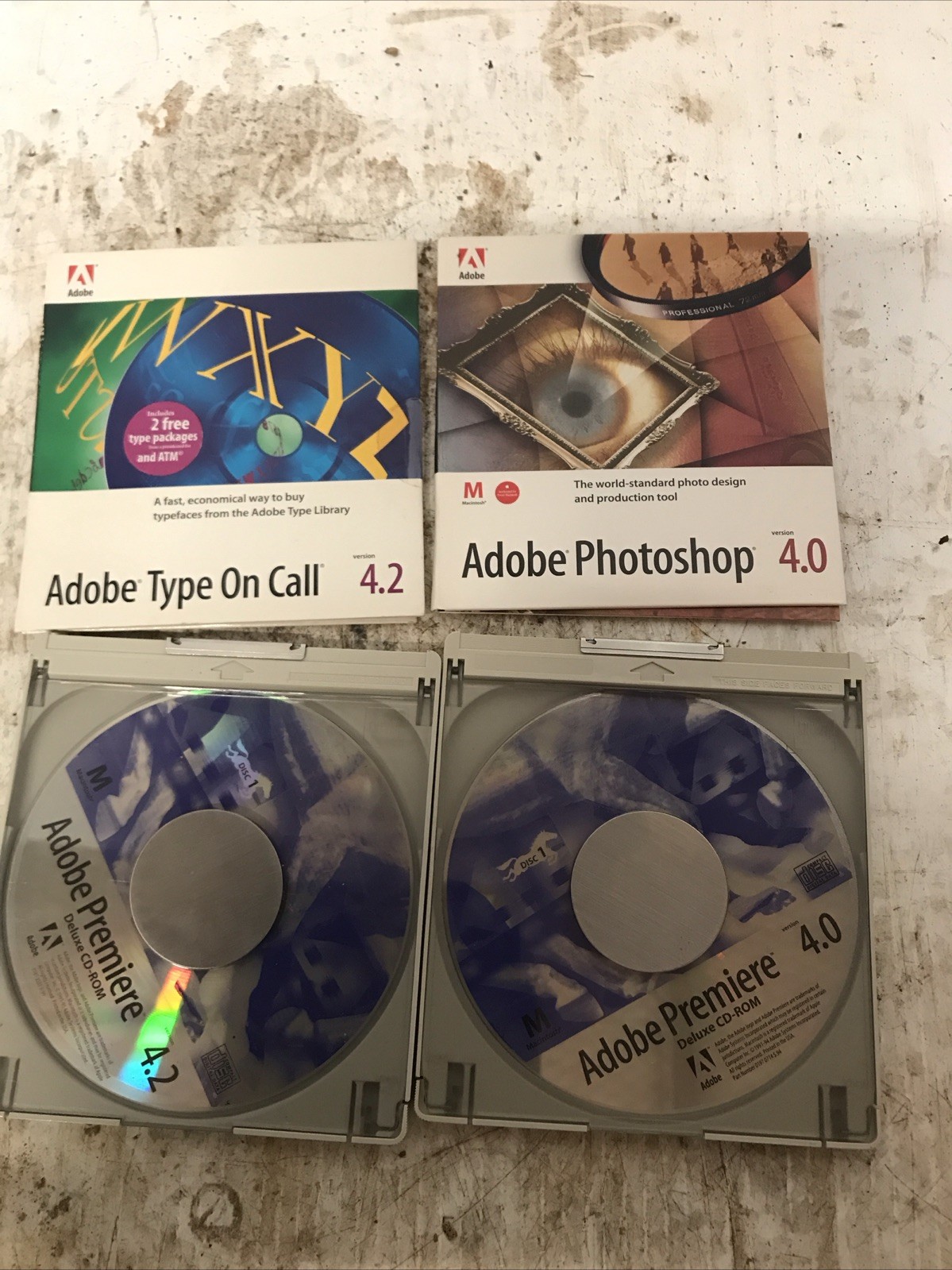ADOBE CDROM BUNDLE W 2 CD CADDYS