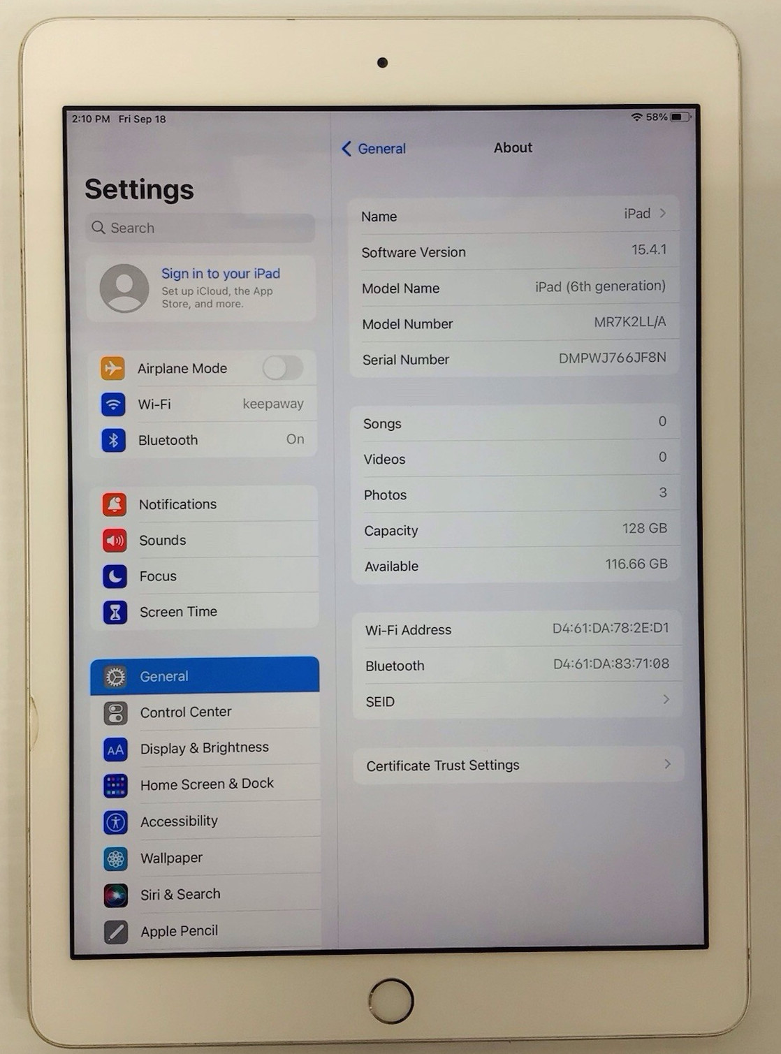 Apple iPad 6th Gen 128GB WiFi 9.7" Silver A1893 96% Battery - Read