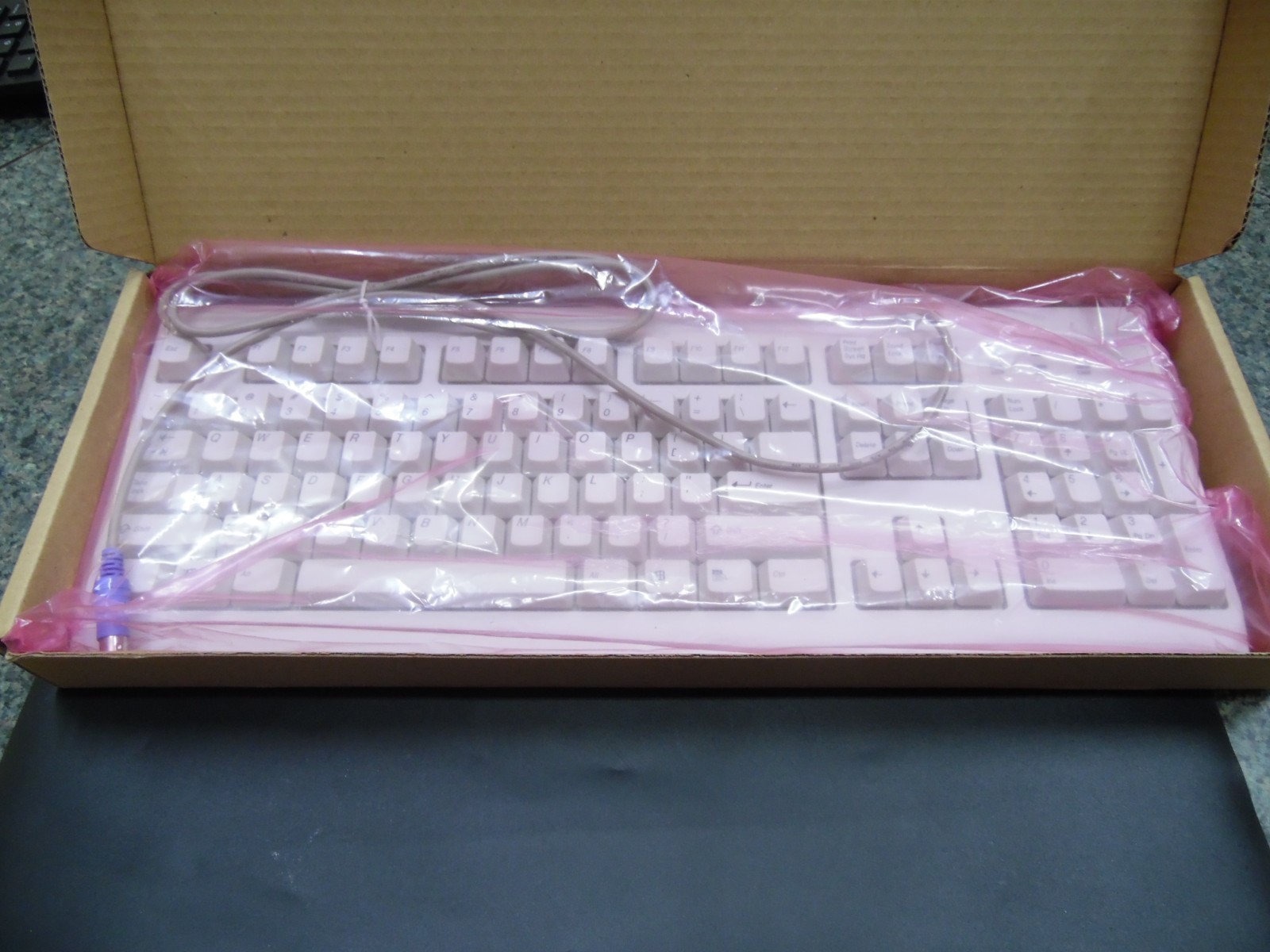 Mitsumi Electronics KFKEA4XT  XT 104/105 Keyboard -Wired PS/2 Connection NIB