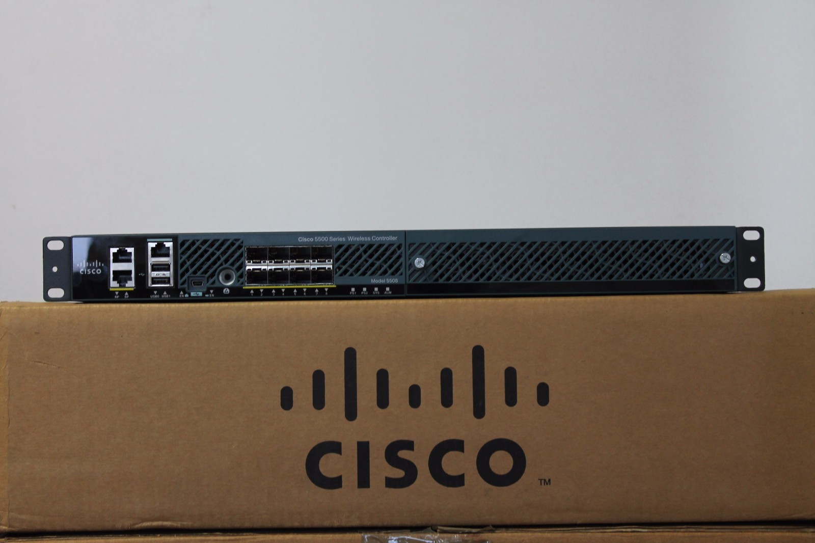 CISCO AIR-CT5508-25-K9 Wireless LAN Controller 25 AP Licences SINGLE AC POWER