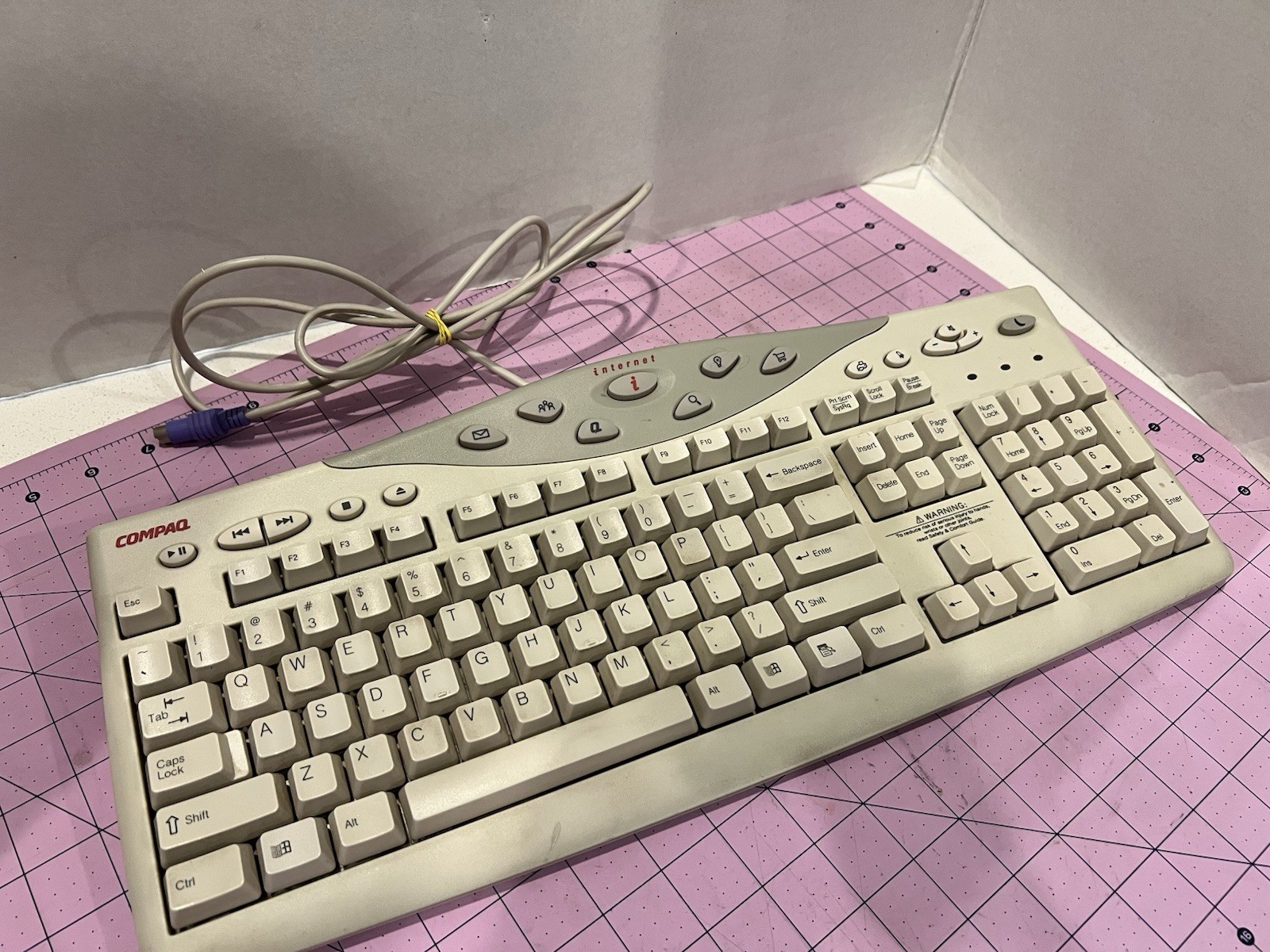 Vintage Compaq Multimedia Keyboard Wired  SK-2800C PS/2 Rubber Dome