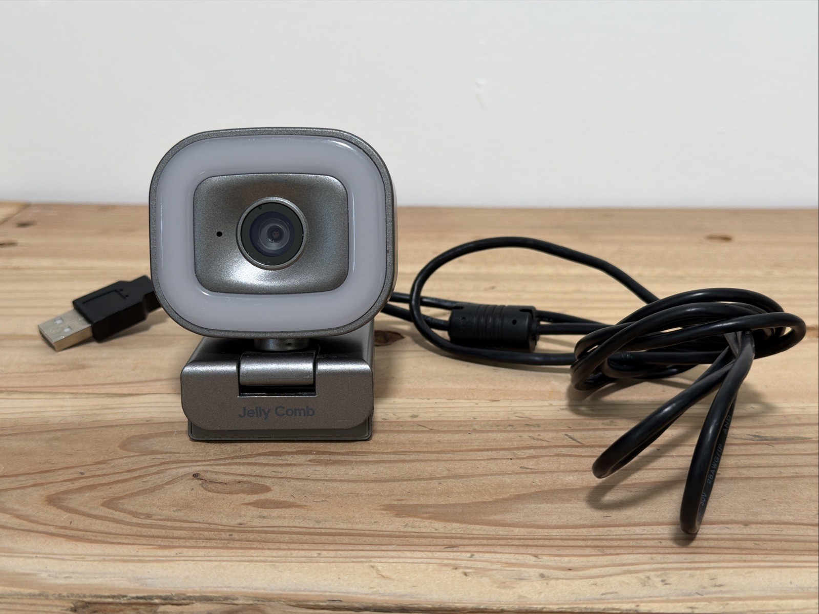 Used Jelly Comb 60FPS Streaming Webcam with Adjustable Ring Light, 1080P