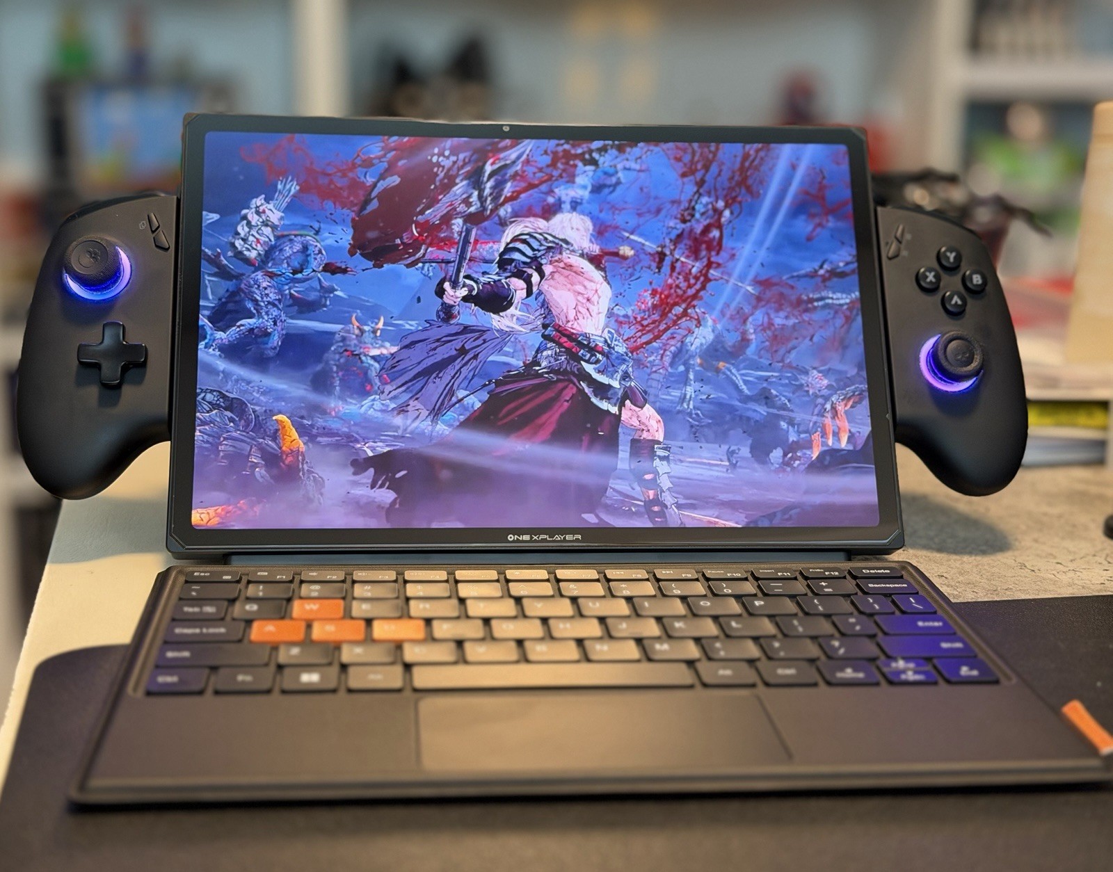 OneXPlayer X1 - Ryzen 7 8840U, Radeon 780M, 64 GB RAM,  4TB SSD 10.95”
