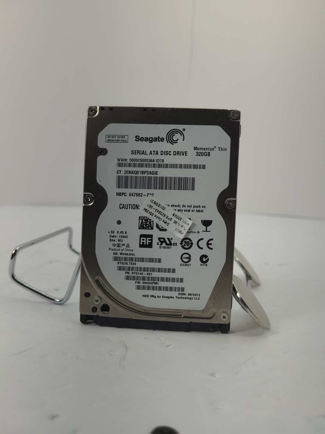 SEAGATE ST320LT020 9YG142-021 Hard Drive 2.5 SATA 320GB