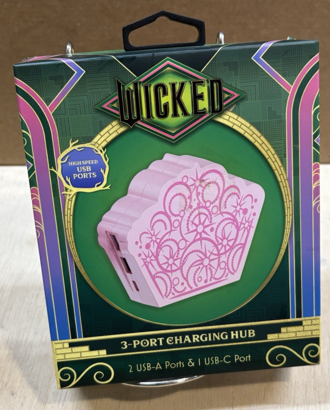 Wicked 3-Port Charging Hub USB USB-C Pink Emerald City CultureFly NEW