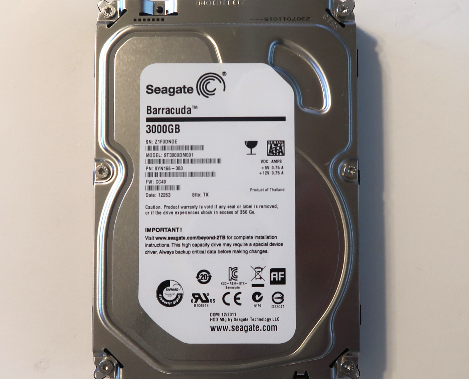 Seagate ST3000DM001 9YN166-300 CC49 TK Thailand (Z1F) 3TB 3.5" Sata HDD 12/2011