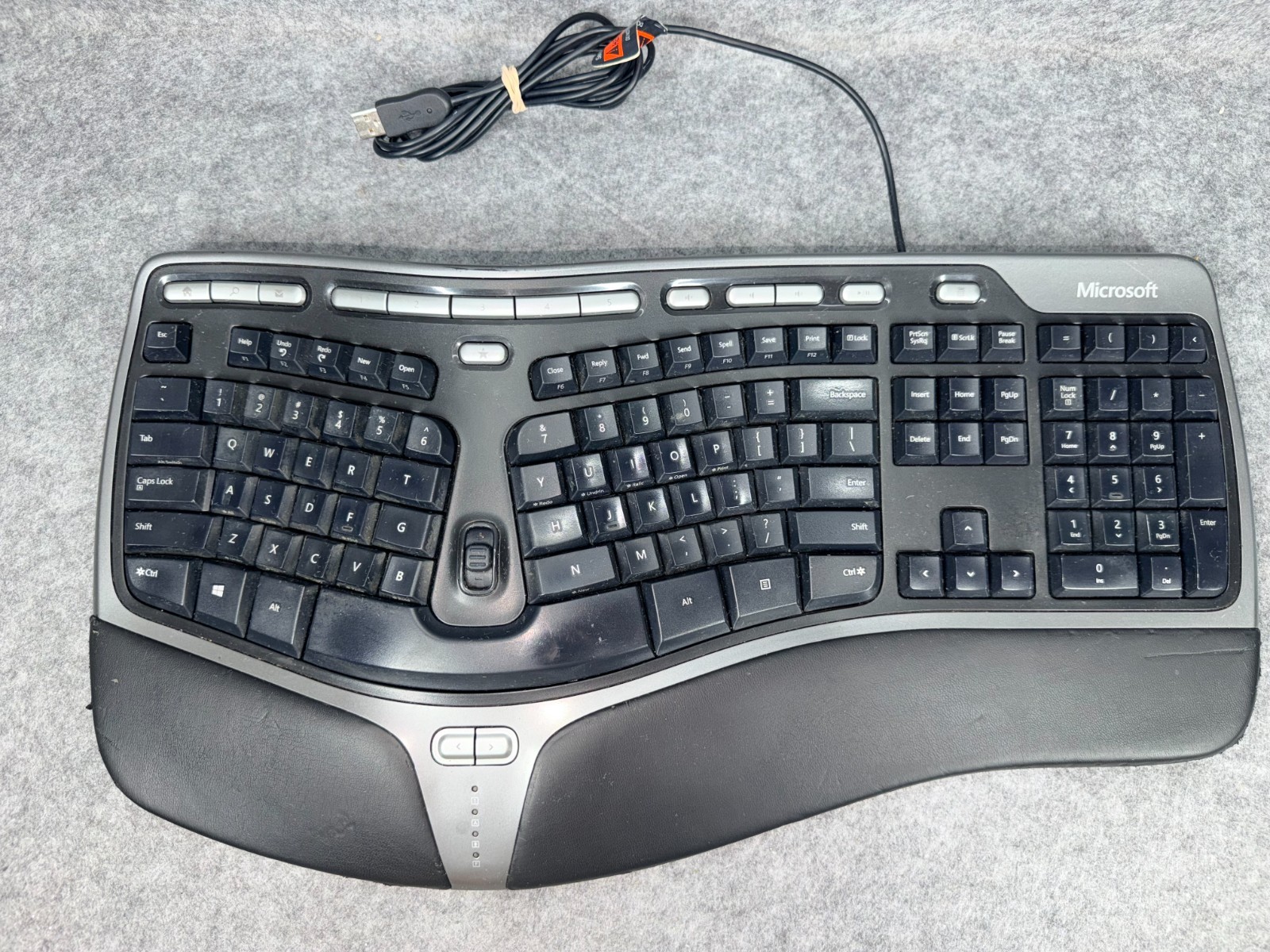 Microsoft Natural Ergonomic Keyboard 4000 v1.0 USB Wired Keyboard Tested Cleaned