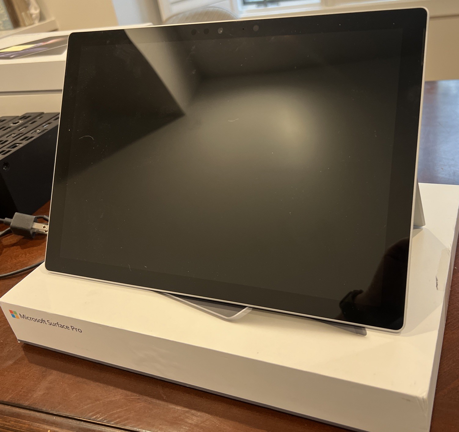 Microsoft Surface Pro 5 12.3" I5-7300 Intel, 8GB RAM, 256GB Storage- Preowned