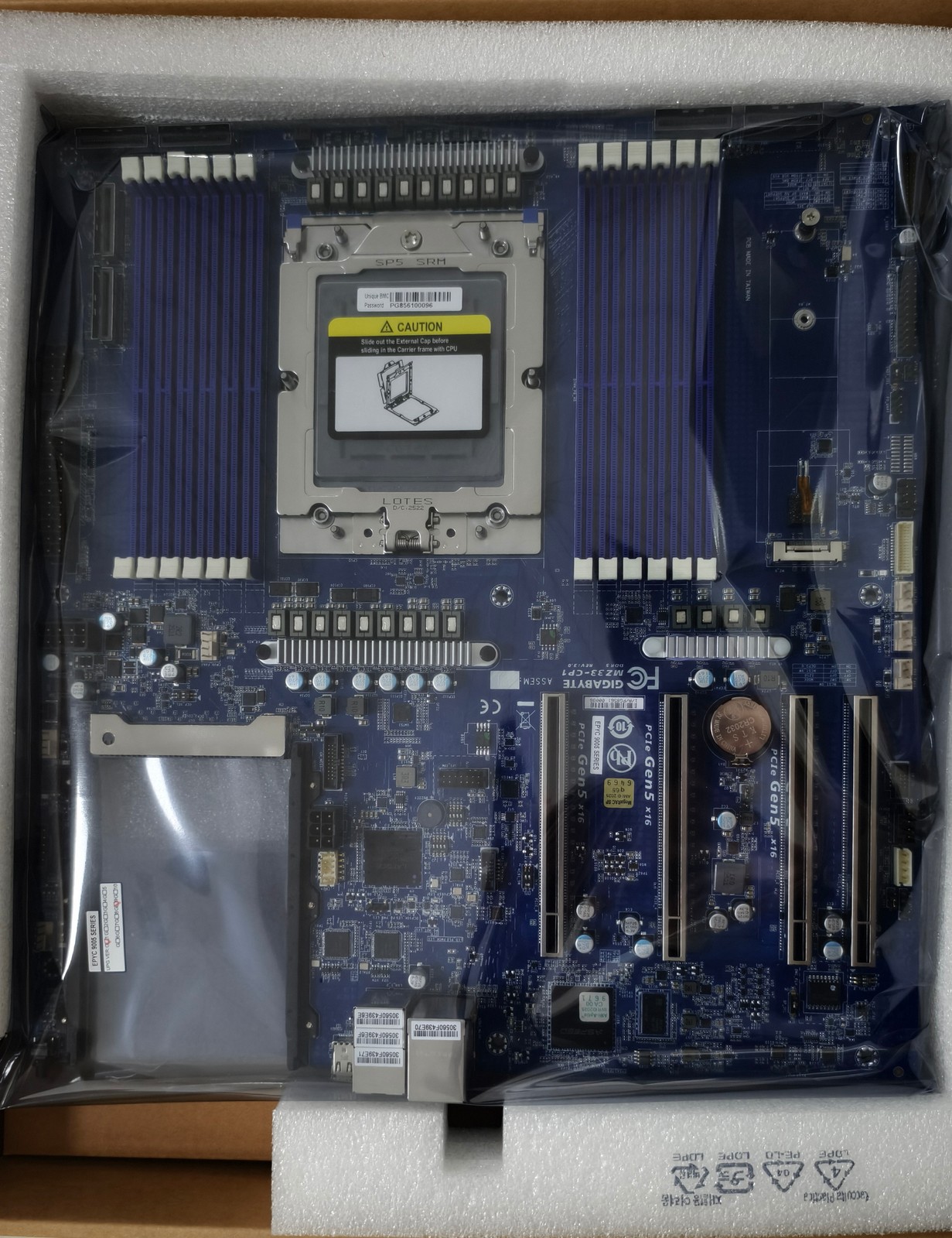 Gigabyte MZ33-CP1 sp5 AMD EPYC 9005/9004 support 9965/9654/9754 up to 500w