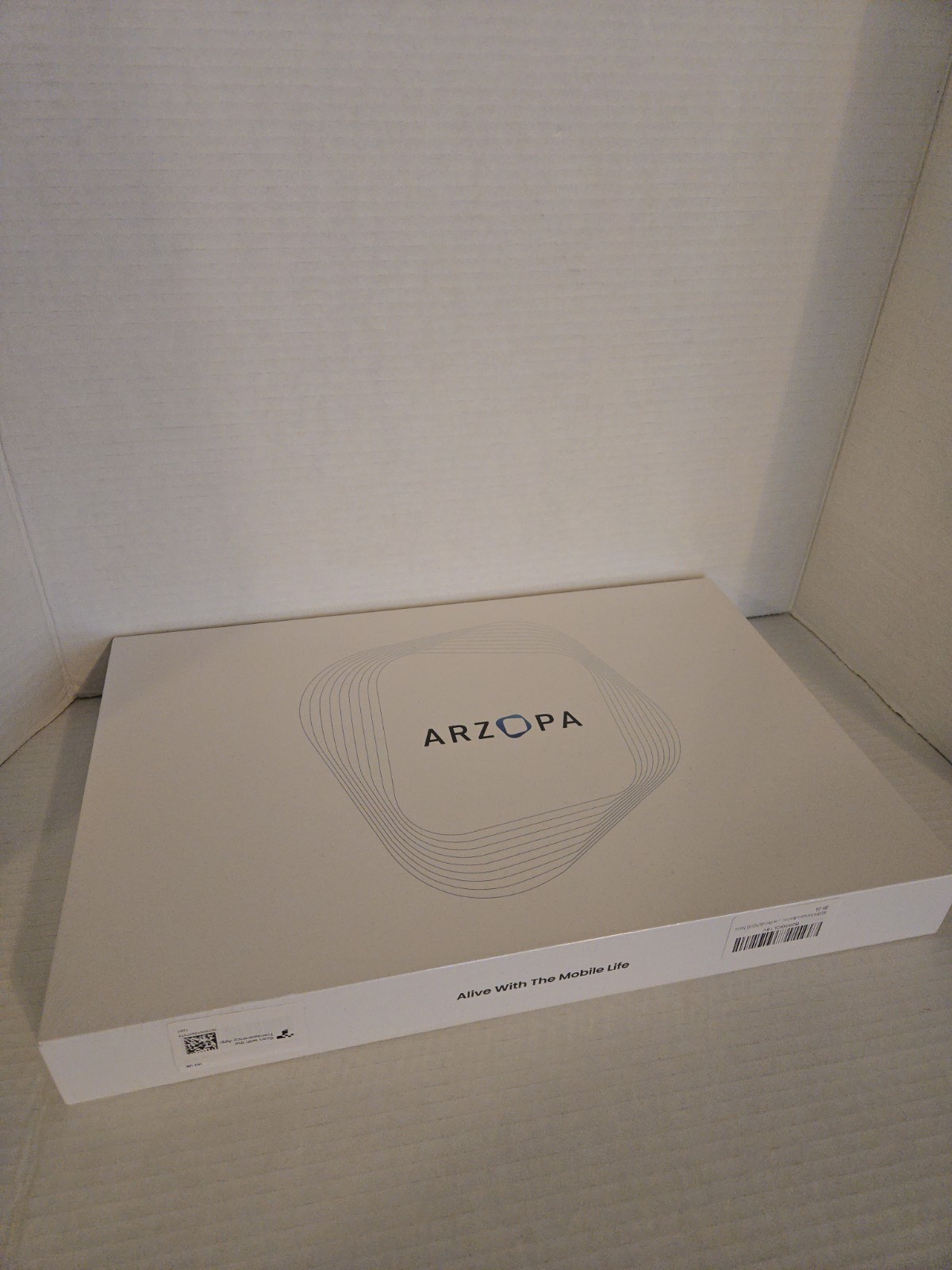 Arzopa 15.6 inches 1080P Portable Monitor NEW SEALED