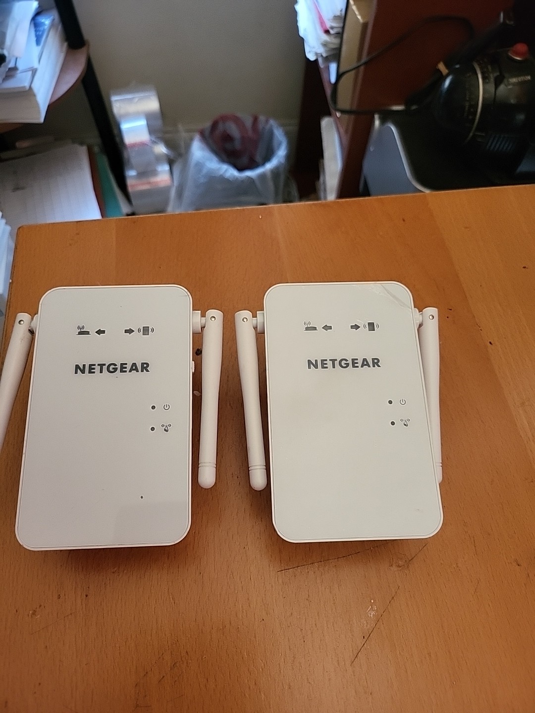 LOT of 2 NETGEAR WIFI Range Extender  EX6100v2 Dual Band AC750