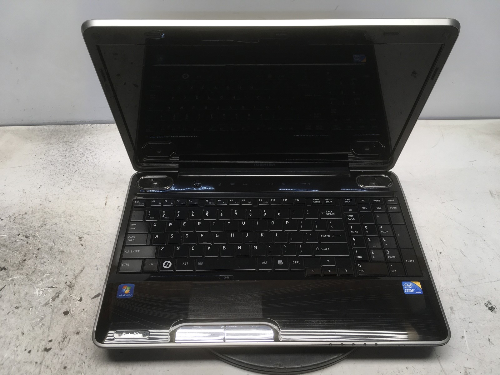 Toshiba Satellite A505-S6033 Intel i7-Q720 1.6GHz 4 GB NO HDD No Batt