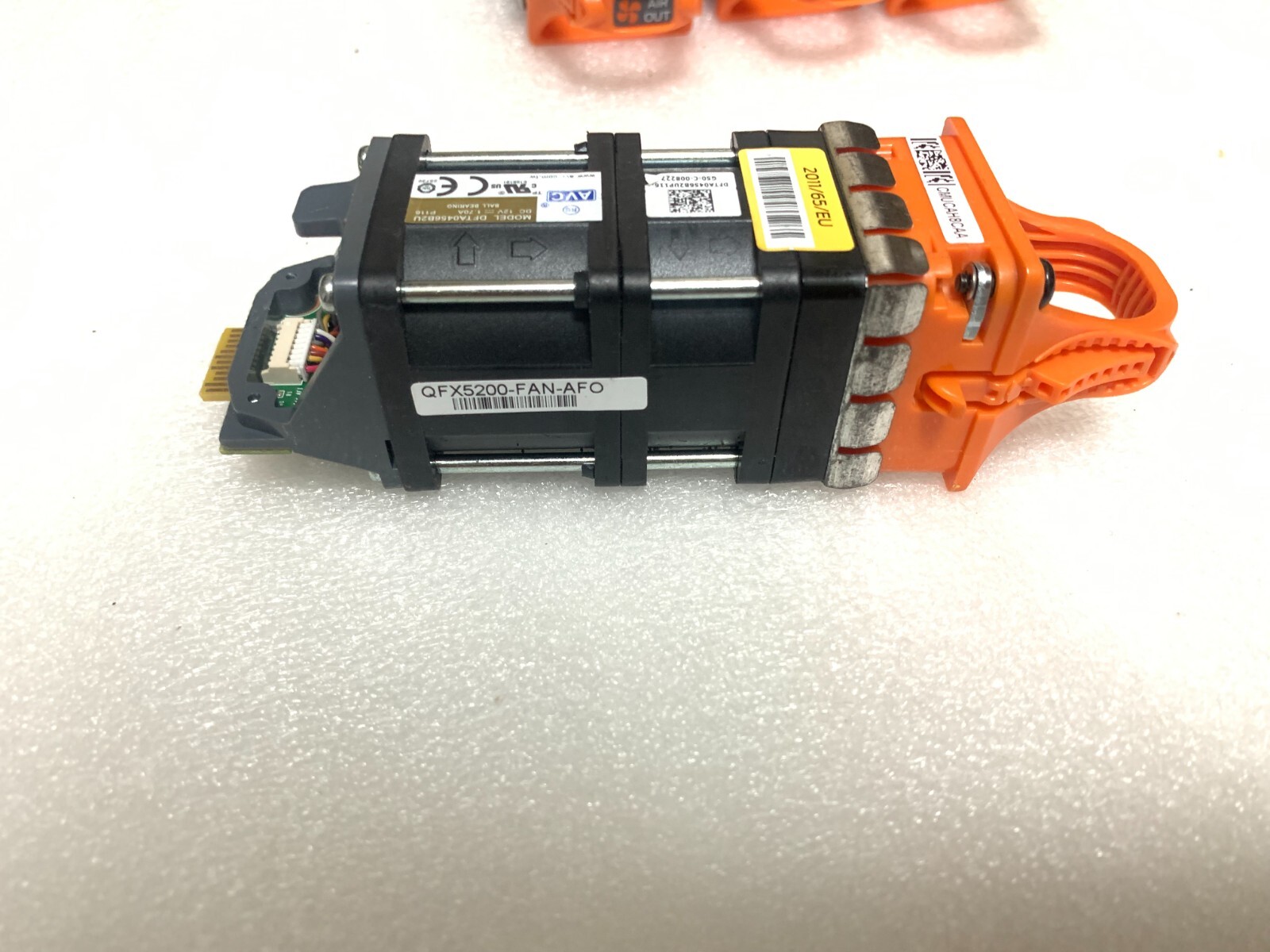 1pcs  Orginal Juniper QFX5200-FAN-AFO (760-060716) For QFX5200-32C-AFO Fan Tray