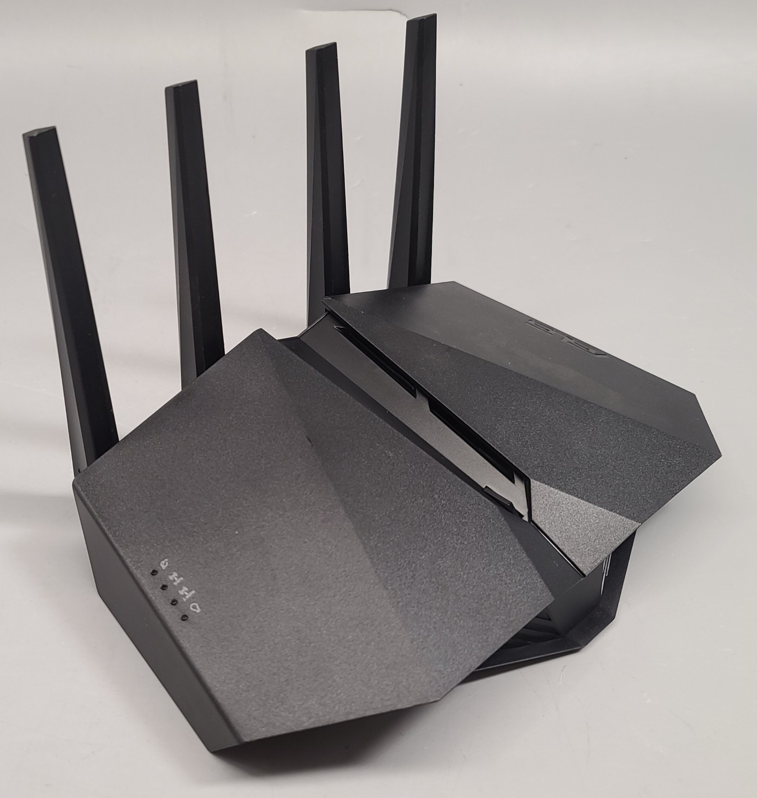 ASUS RT-AX82U v2 WiFi 6 AX5400 Dual-Band Gaming Router w/PA