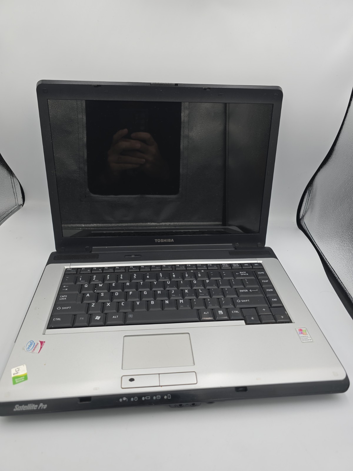 Toshiba Satellite Pro A200- EZ2204X SYSTEM UNIT MODEL # PSAF4U-00D004 LAPTOP Rea