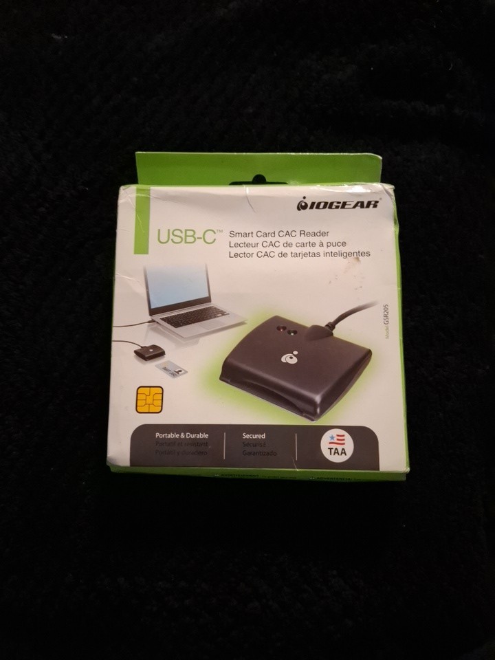  IOGEAR USB-C Smart Card CAC Reader GSR205 
