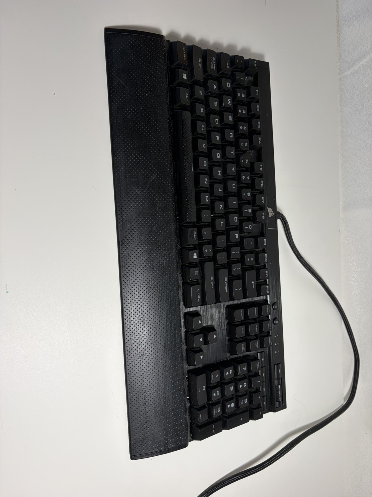 Corsair K70 LUX CH-9101022-NA/RF2 Mechanical Gaming Keyboard