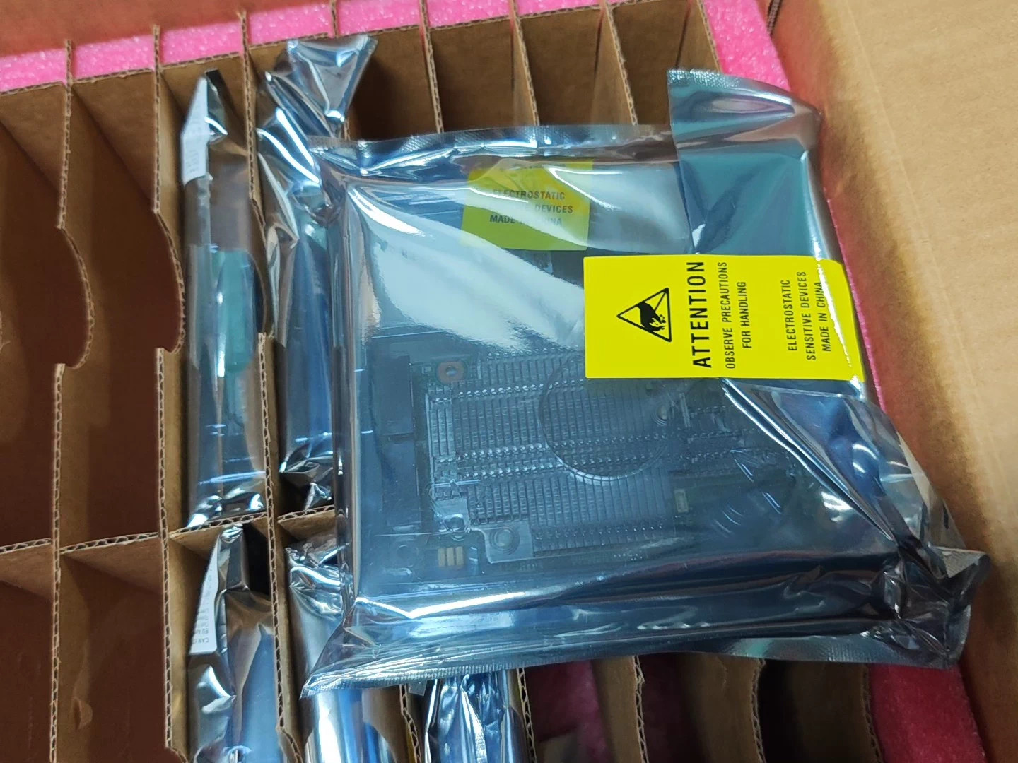 Dell 0D0VXG PERC H965i Front Controller Card Supported On PowerEdge 17G Servers