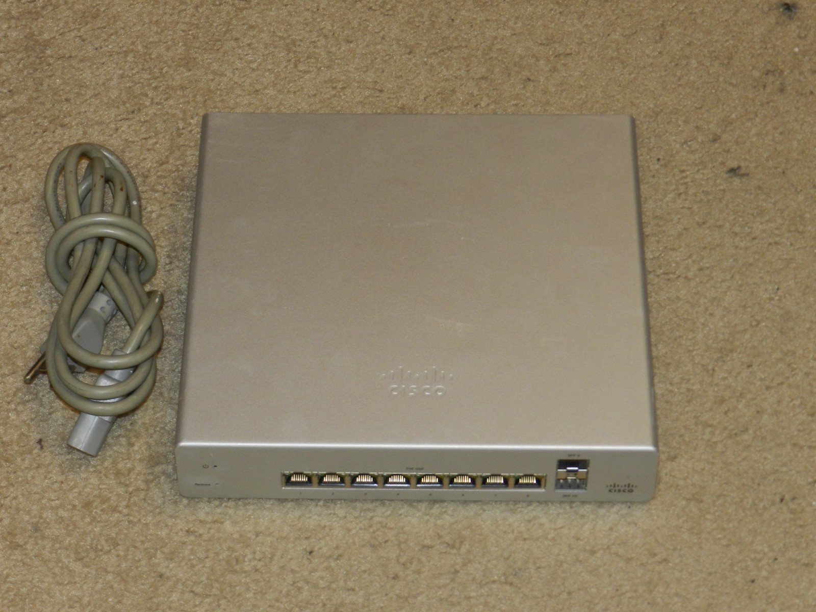 Cisco Meraki MS220-8P Cloud Managed Switch 8-Port Gigabit PoE 8x 1GbE