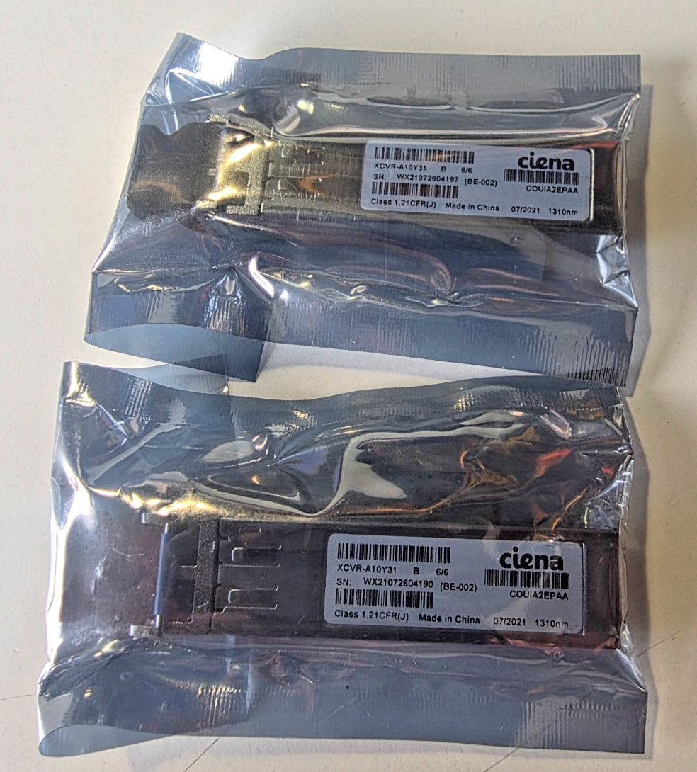 Lot of (2) Ciena XCVR-A10Y31 1Gbps 1000Base-LX Duplex LC Optical Transceiver