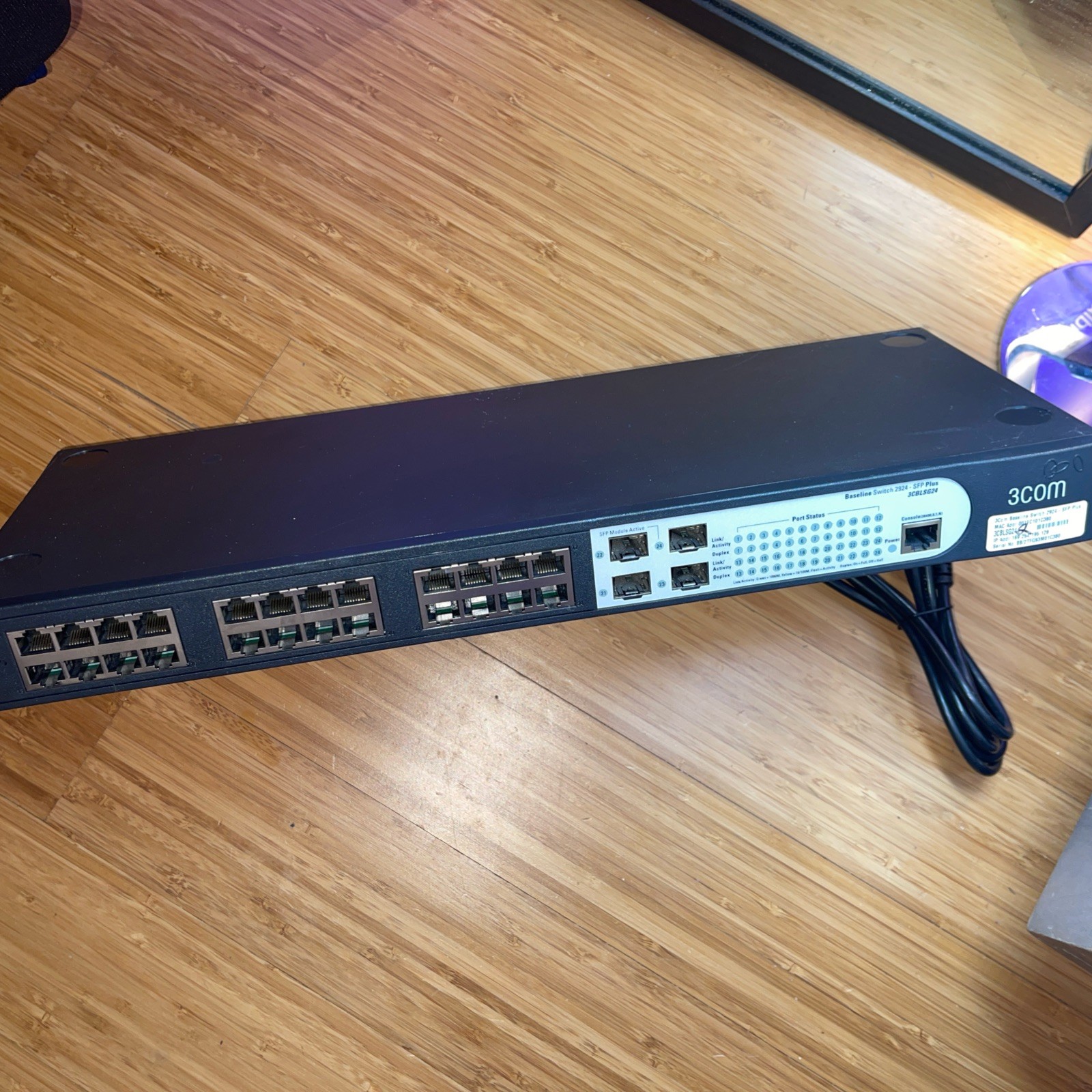 3COM Baseline 24 Port Network Switch 2924 SFP Plus Baseline 2924 3CBLSG24