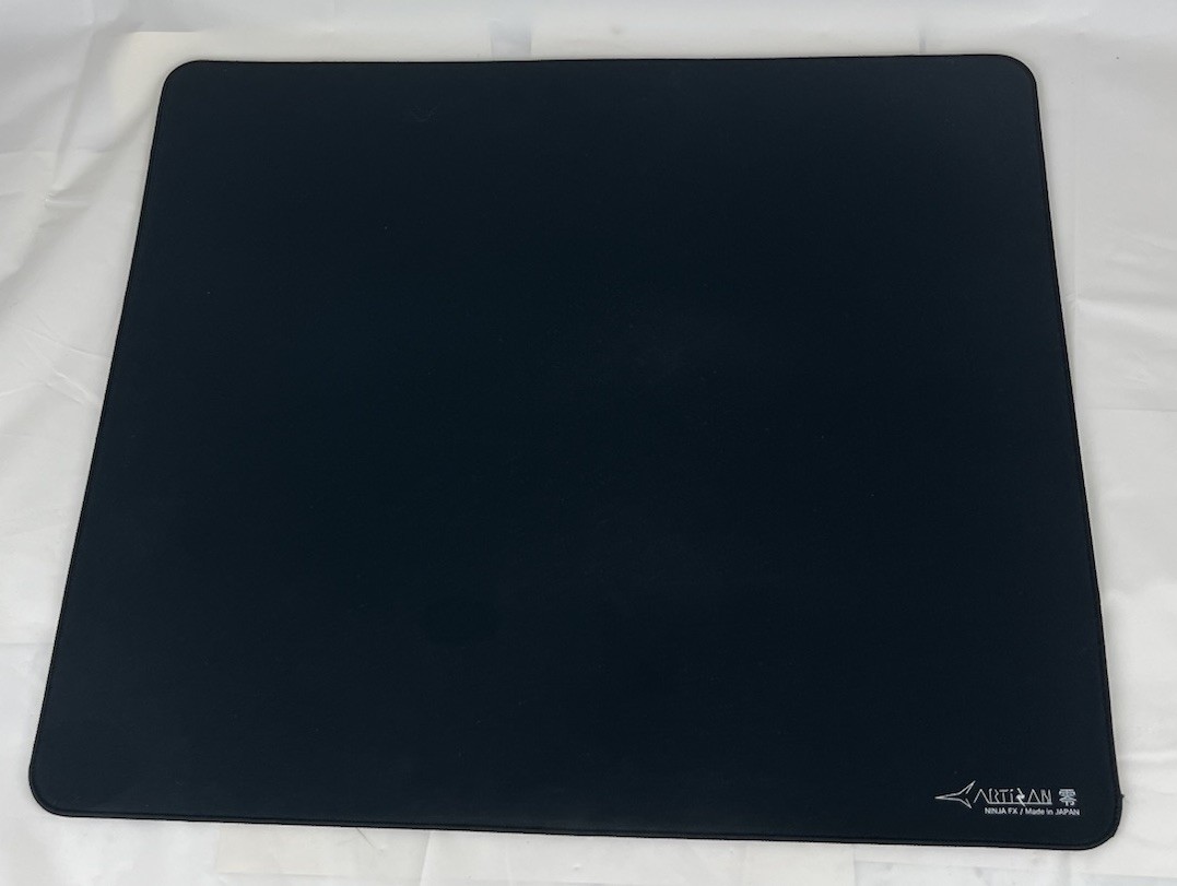 Artisan Gaming Mouse Pad Hien FX Soft XL, Black, 420X490X7MM - GOOD CONDITION